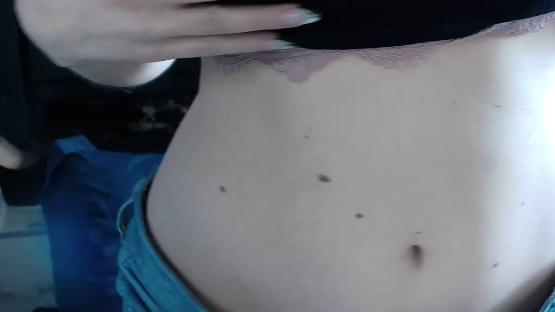 Gallery image thumbnail from Tarra_Rose's myfreecams stream on, 04/12/2023, 21:09 image 19 of 20
