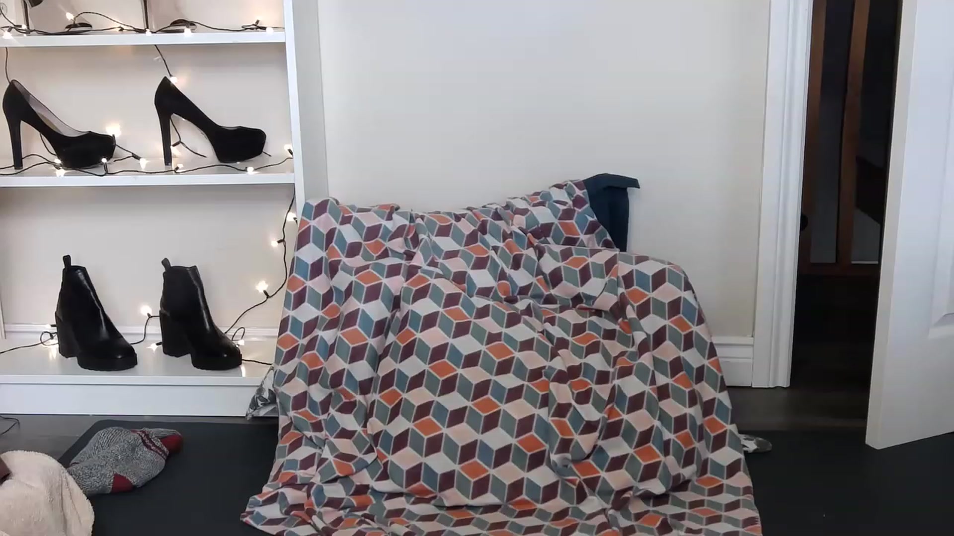 Gallery image thumbnail from Tarra_Rose's myfreecams stream on, 04/25/2023, 16:01 image 8 of 20