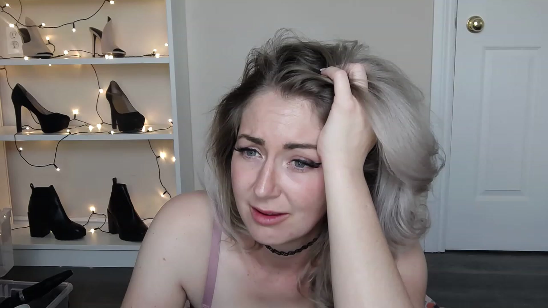 Gallery image thumbnail from Tarra_Rose's myfreecams stream on, 05/08/2023, 22:17 image 16 of 20