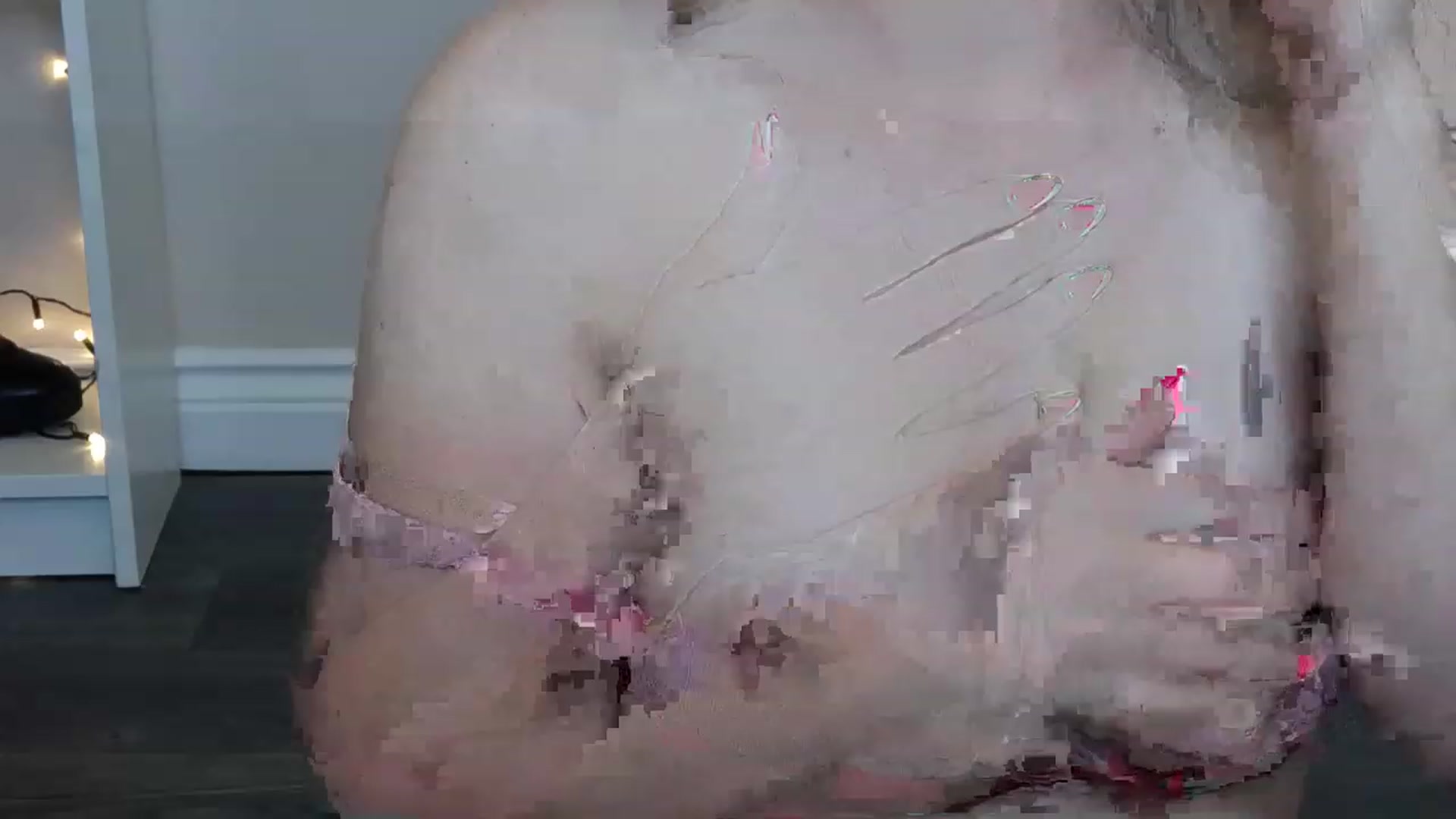 Gallery image thumbnail from Tarra_Rose's myfreecams stream on, 05/22/2023, 17:27 image 17 of 20