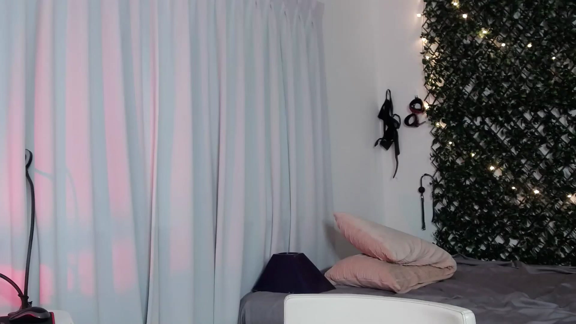 Gallery image thumbnail from Tarra_Rose's myfreecams stream on, 04/20/2025, 02:32 image 15 of 20