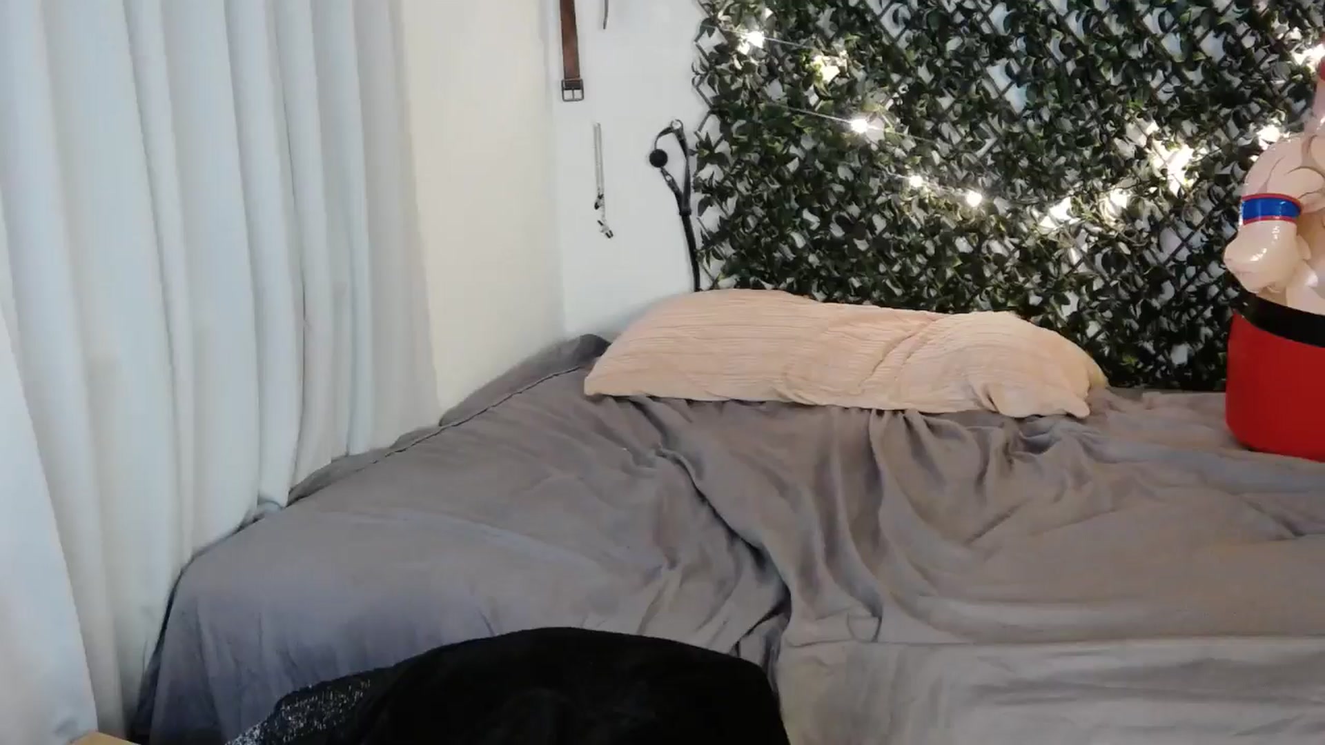 Gallery image thumbnail from Tarra_Rose's myfreecams stream on, 05/04/2025, 23:54 image 8 of 20