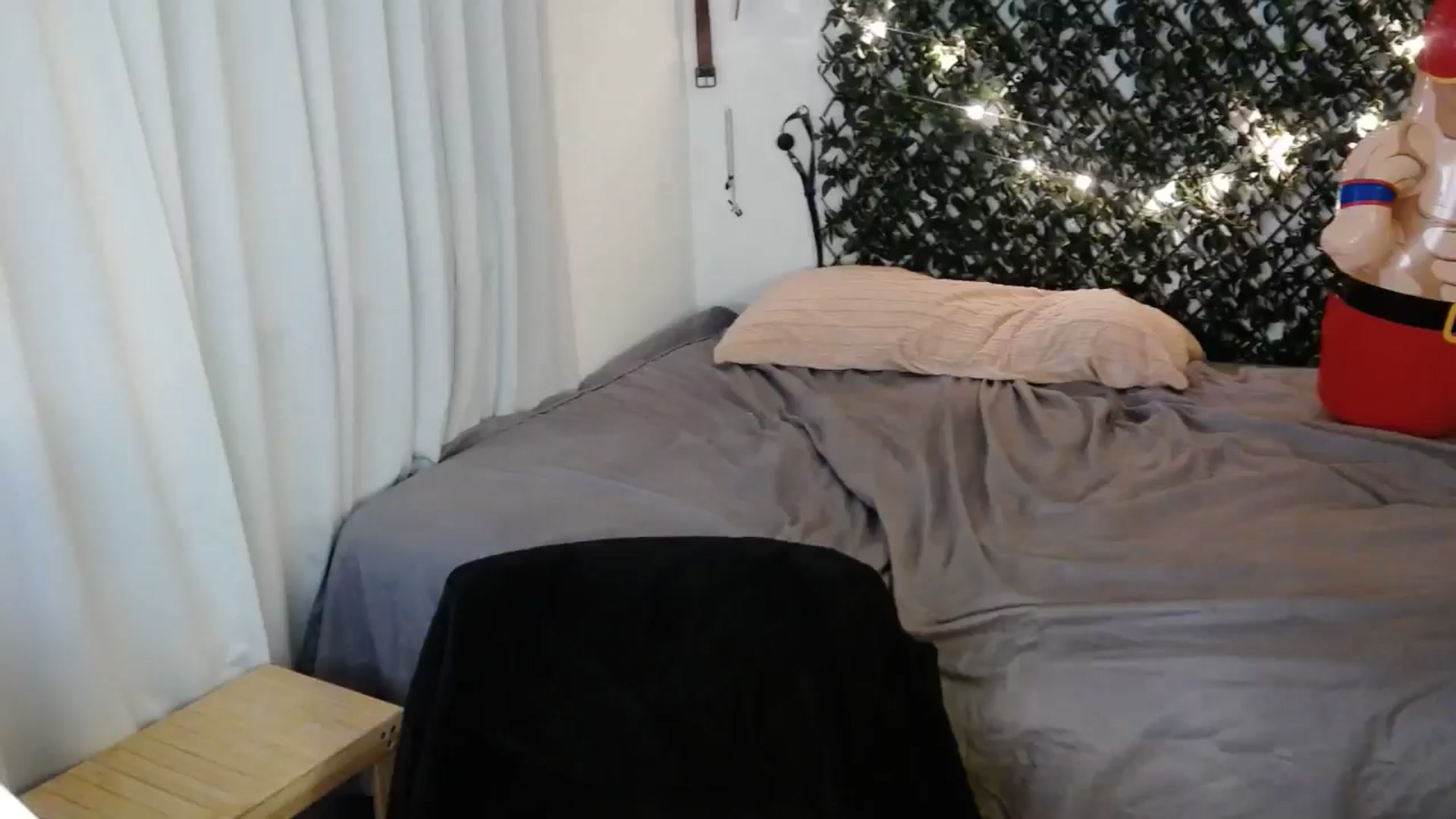 Gallery image thumbnail from Tarra_Rose's myfreecams stream on, 05/04/2025, 23:54 image 15 of 20