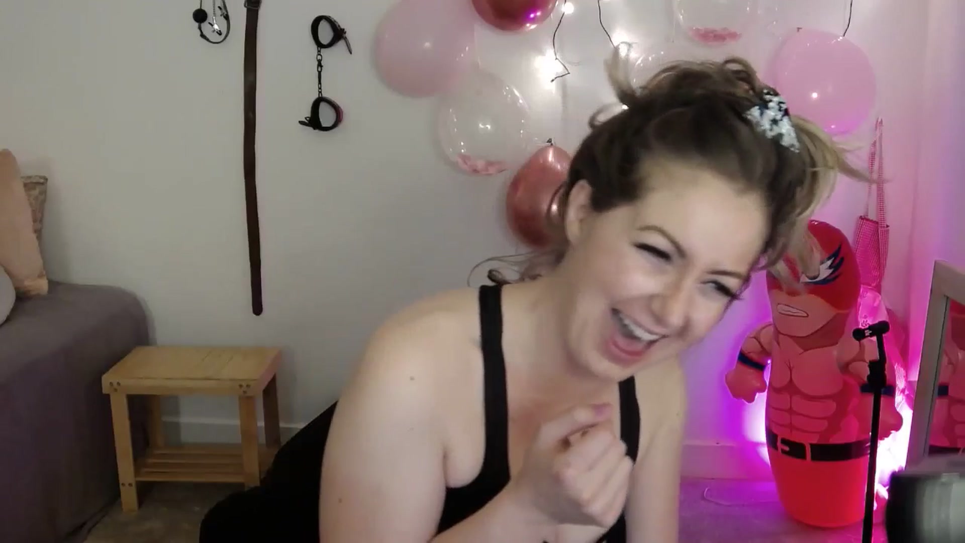 Gallery image thumbnail from Tarra_Rose's myfreecams stream on, 06/18/2025, 06:46 image 19 of 20