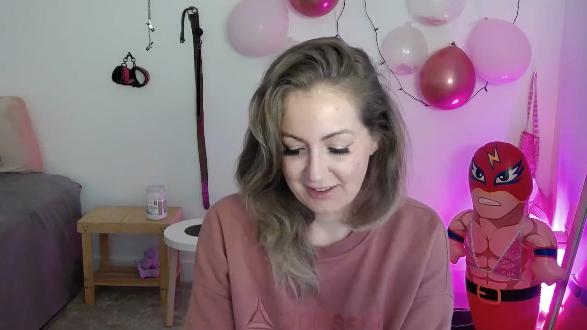 Gallery image thumbnail from Tarra_Rose's myfreecams stream on, 06/28/2025, 20:28 image 12 of 20