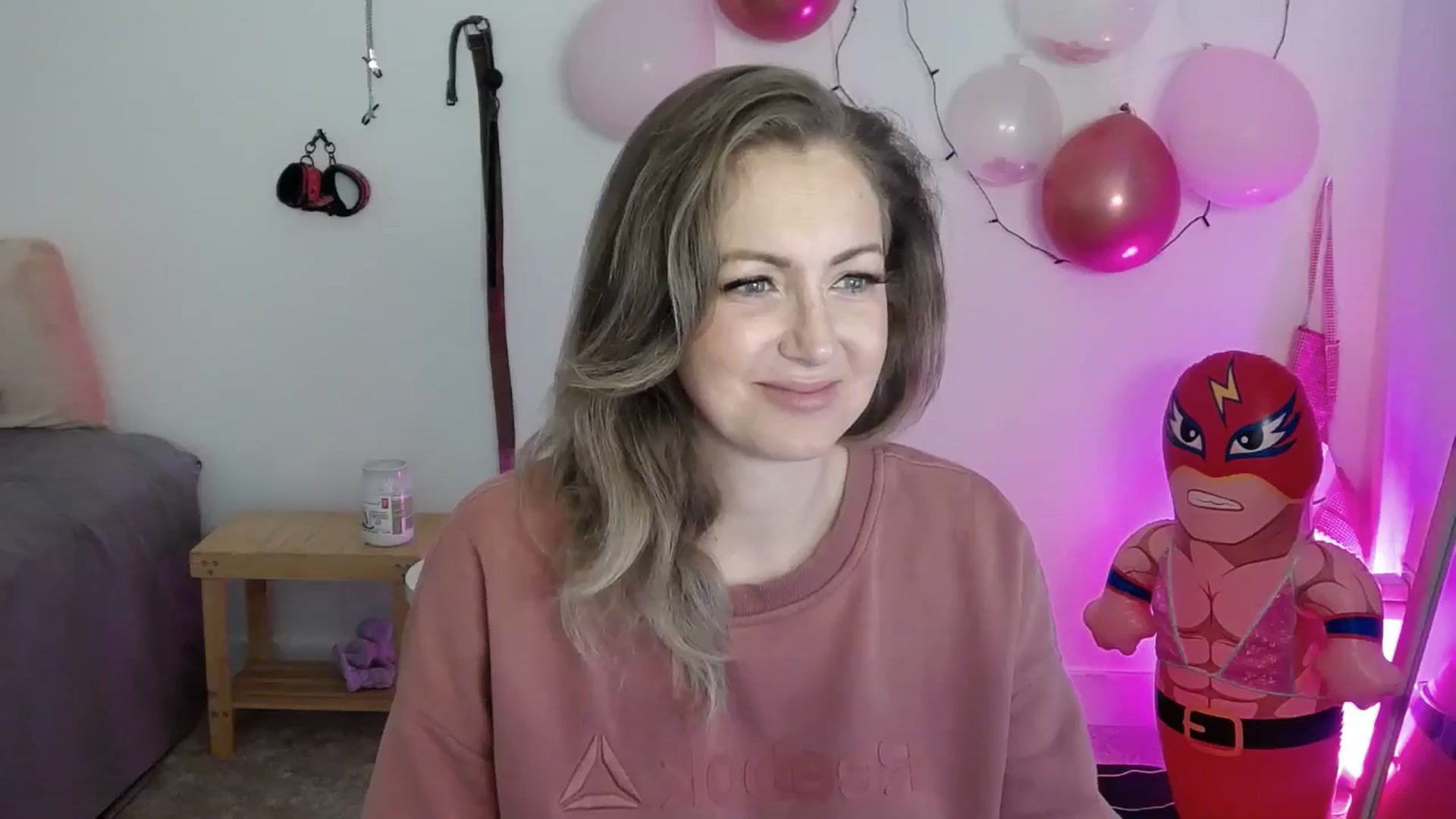 Gallery image thumbnail from Tarra_Rose's myfreecams stream on, 06/28/2025, 20:28 image 13 of 20
