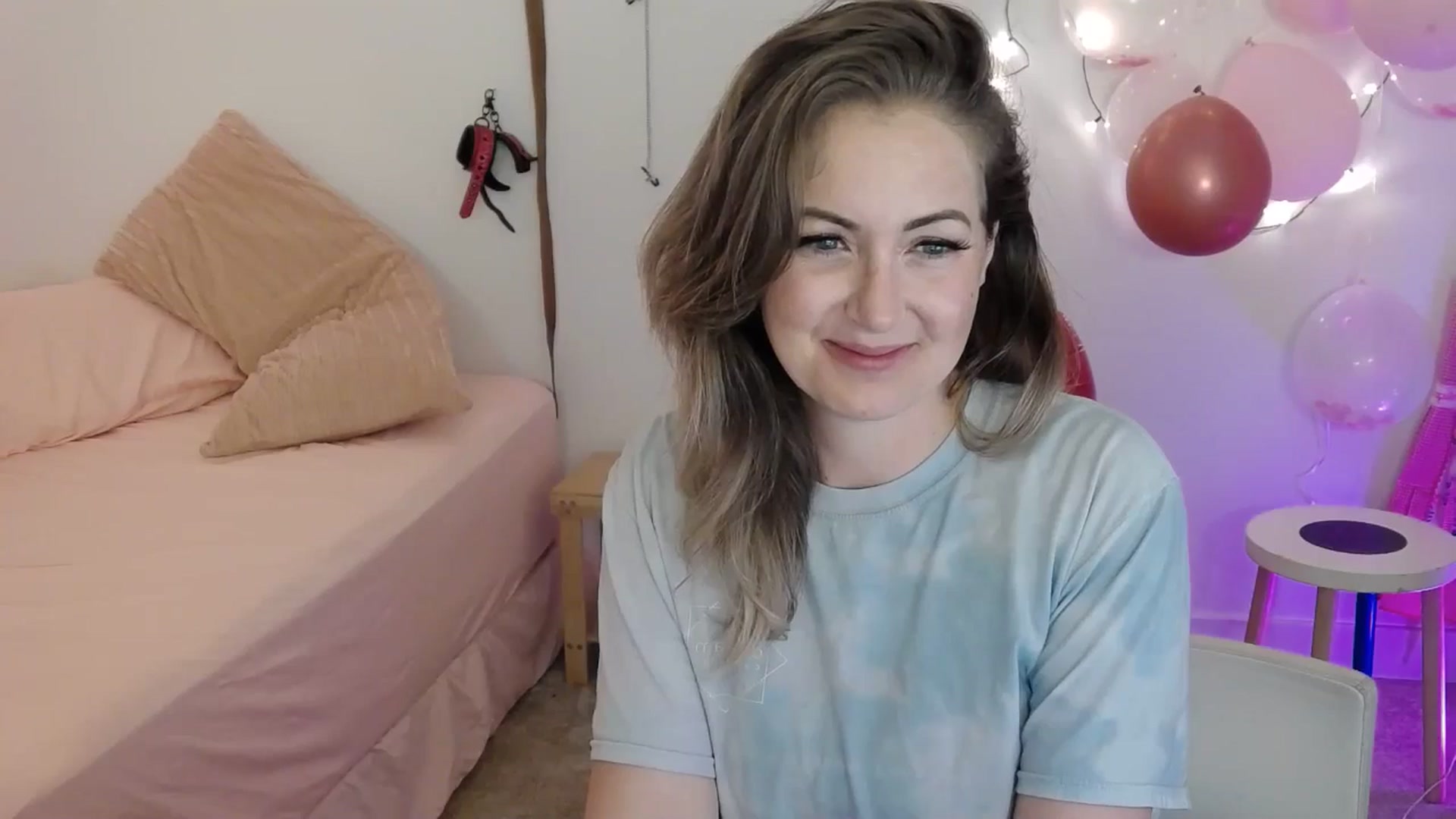 Gallery image thumbnail from Tarra_Rose's myfreecams stream on, 07/15/2025, 05:39 image 19 of 20