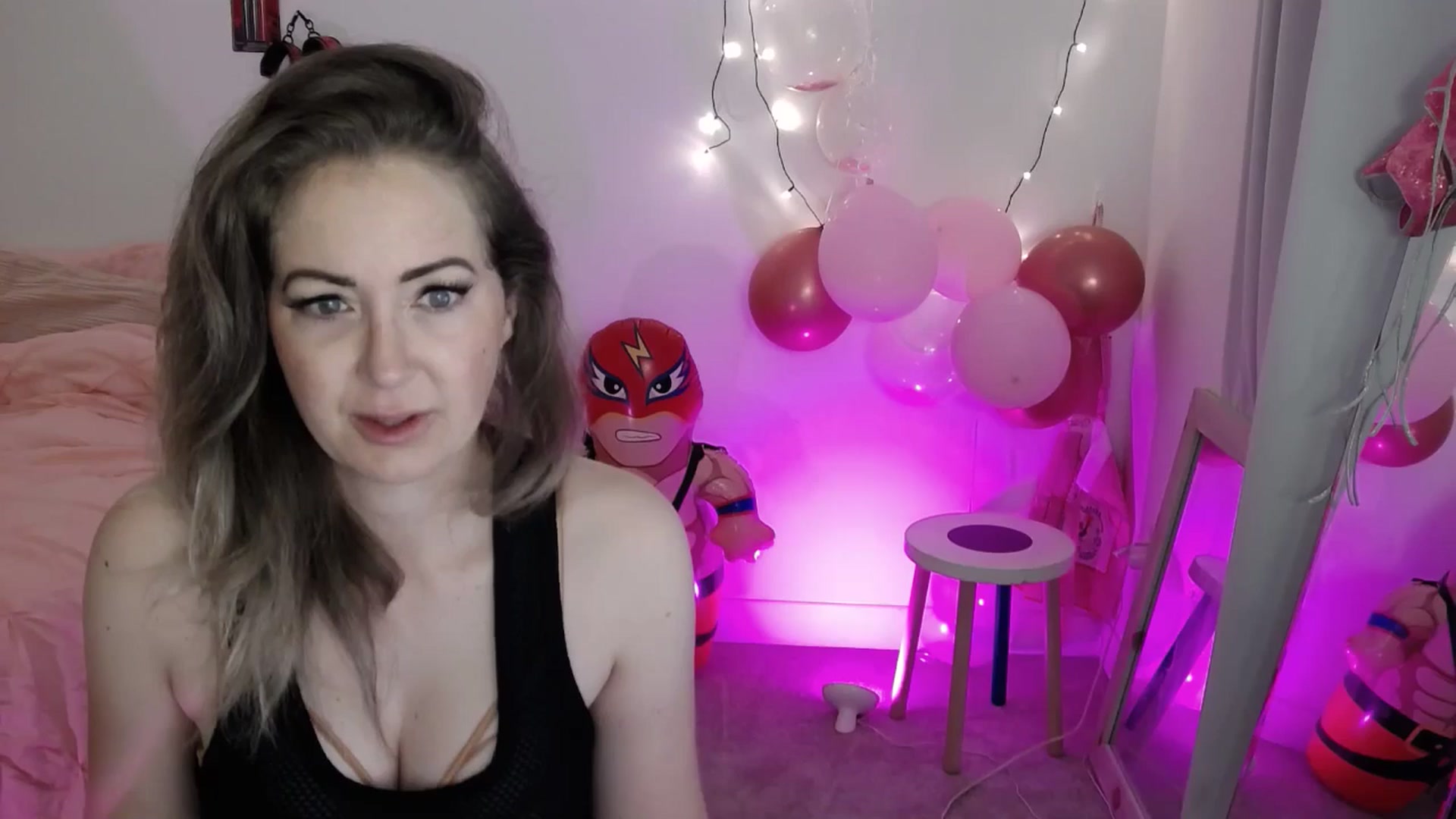 Gallery image thumbnail from Tarra_Rose's myfreecams stream on, 07/22/2025, 19:37 image 12 of 20