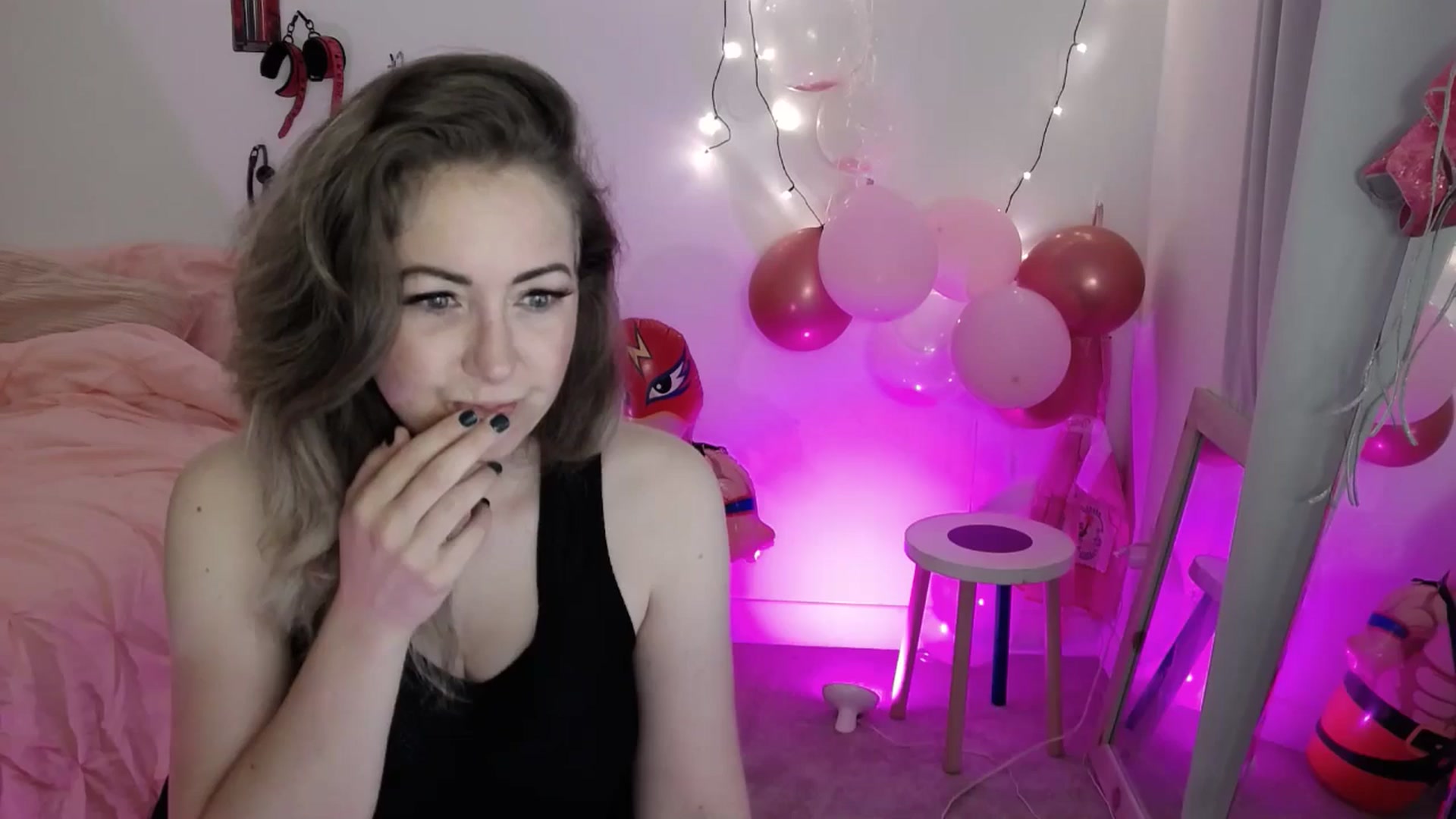 Gallery image thumbnail from Tarra_Rose's myfreecams stream on, 07/22/2025, 19:37 image 8 of 20