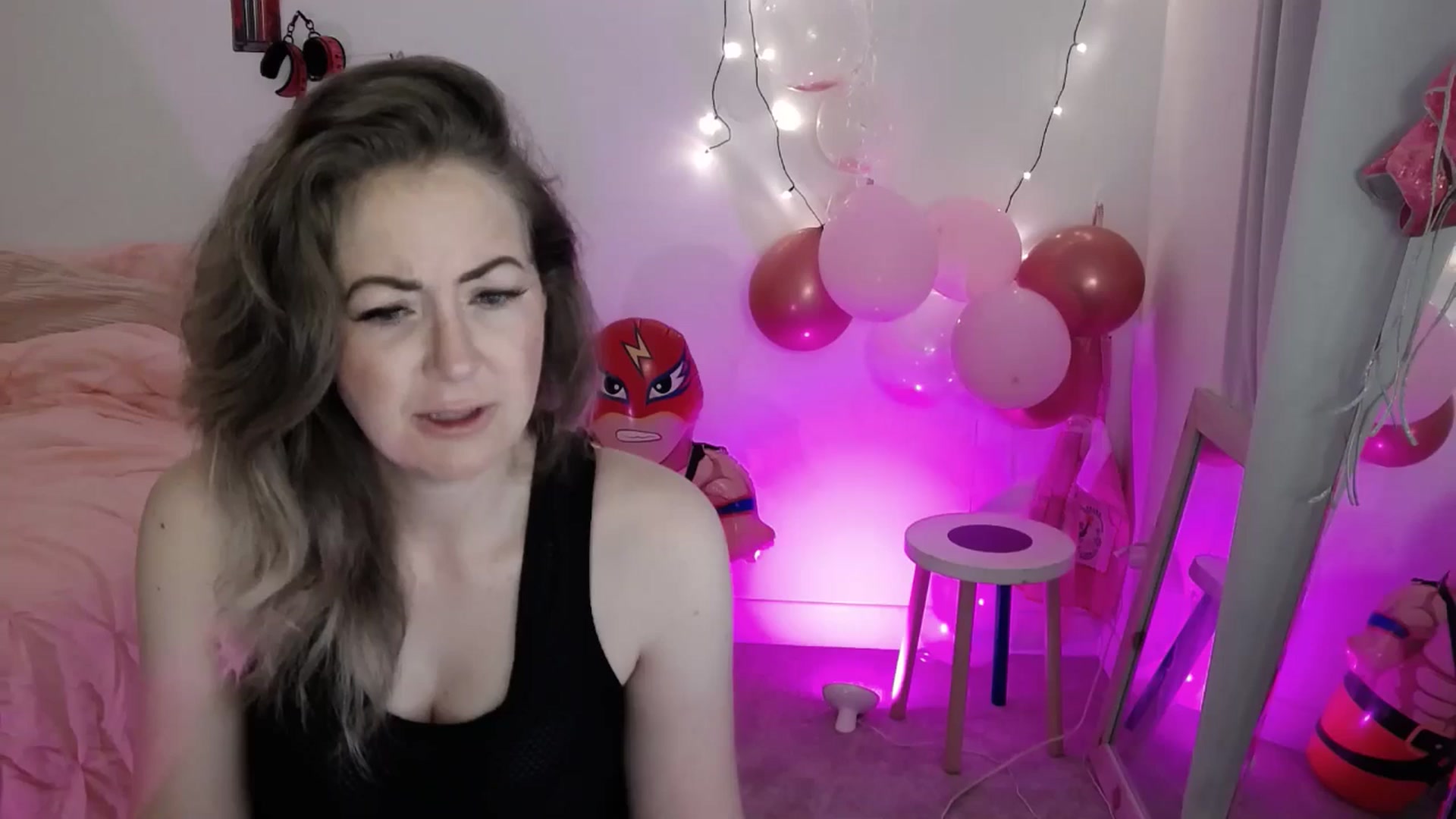 Gallery image thumbnail from Tarra_Rose's myfreecams stream on, 07/22/2025, 19:37 image 6 of 20