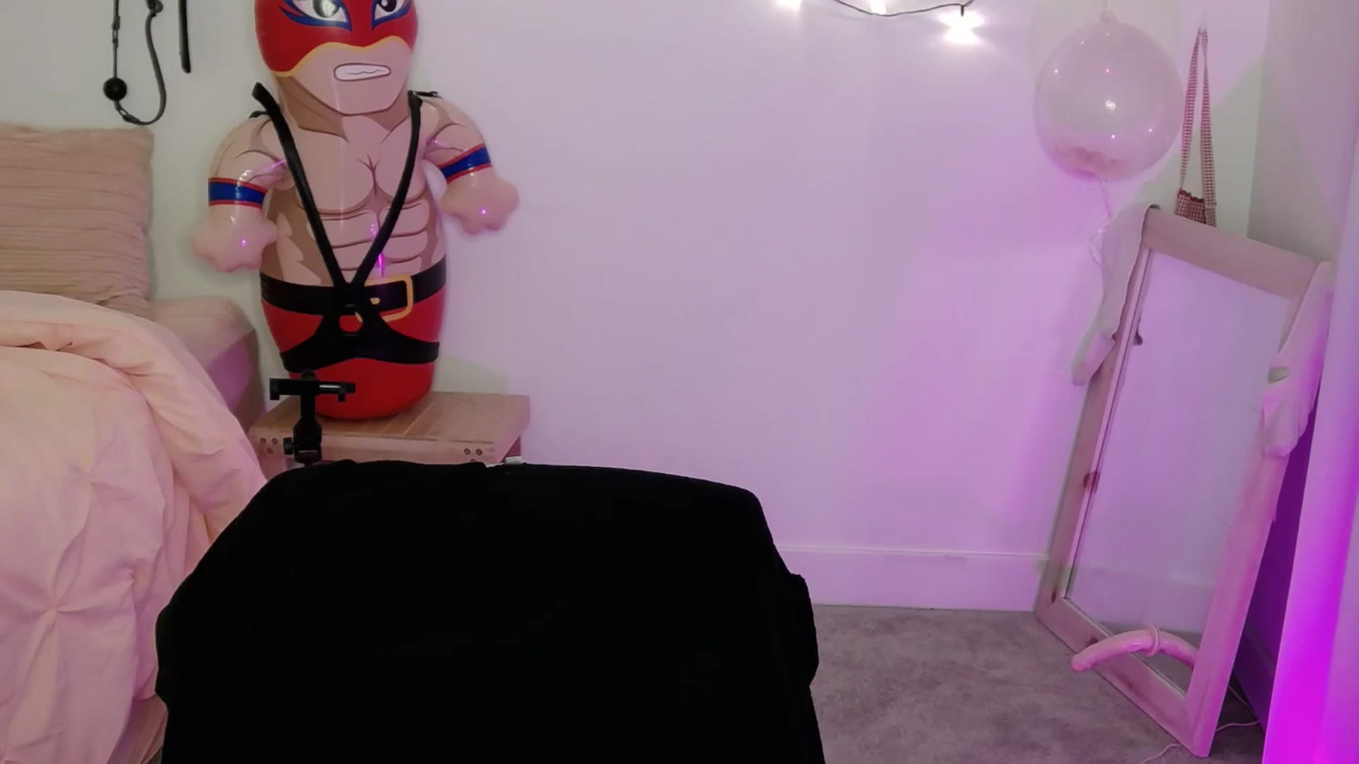 Gallery image thumbnail from Tarra_Rose's myfreecams stream on, 07/28/2025, 22:33 image 17 of 20