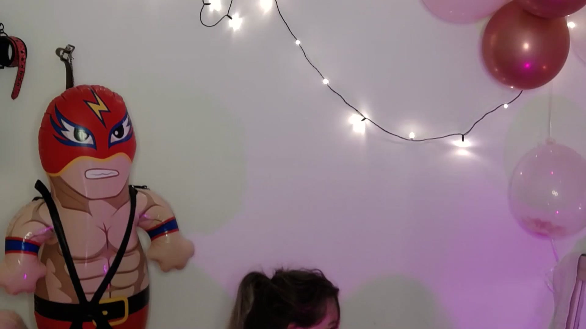 Gallery image thumbnail from Tarra_Rose's myfreecams stream on, 07/28/2025, 22:33 image 15 of 20