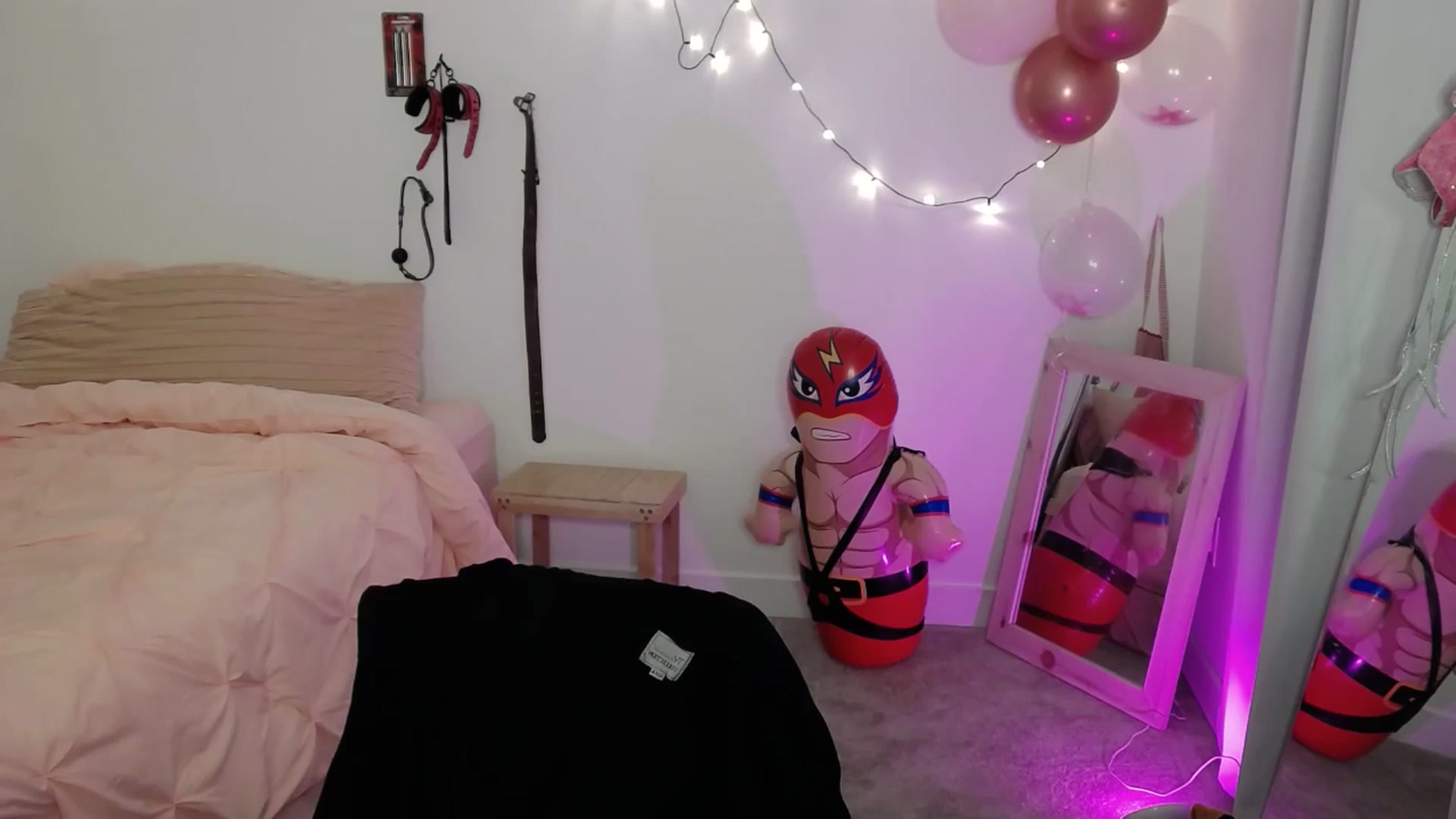 Gallery image thumbnail from Tarra_Rose's myfreecams stream on, 07/28/2025, 22:33 image 3 of 20