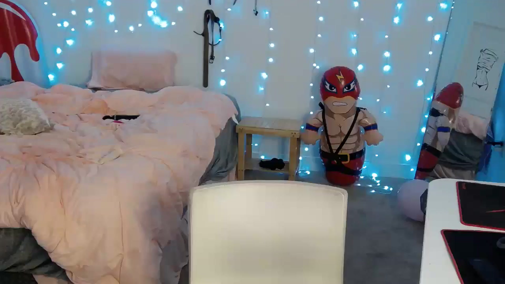 Gallery image thumbnail from Tarra_Rose's myfreecams stream on, 08/11/2025, 19:45 image 15 of 20