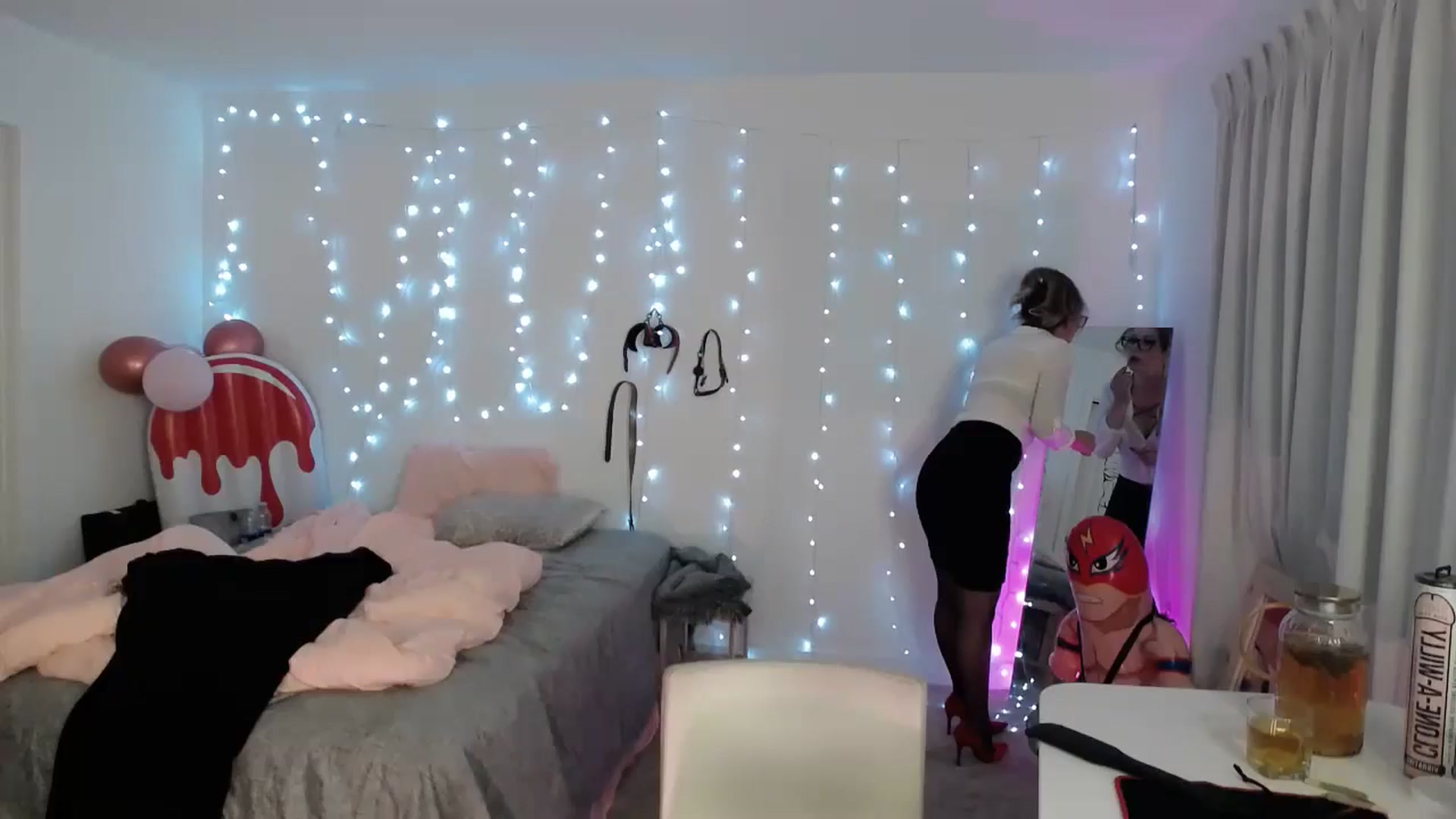 Gallery image thumbnail from Tarra_Rose's myfreecams stream on, 08/16/2025, 24:19 image 9 of 20
