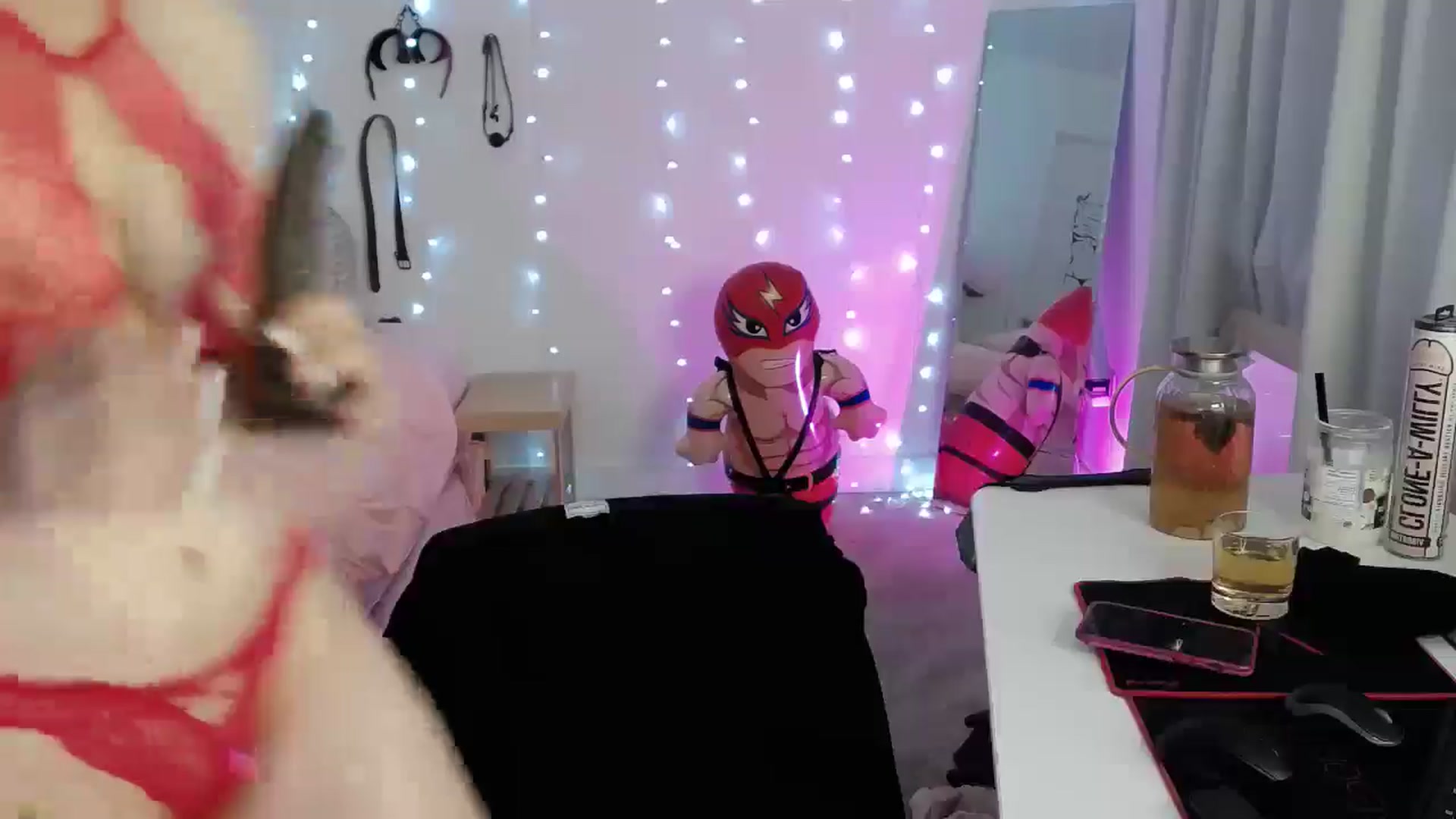 Gallery image thumbnail from Tarra_Rose's myfreecams stream on, 08/25/2025, 20:40 image 2 of 20