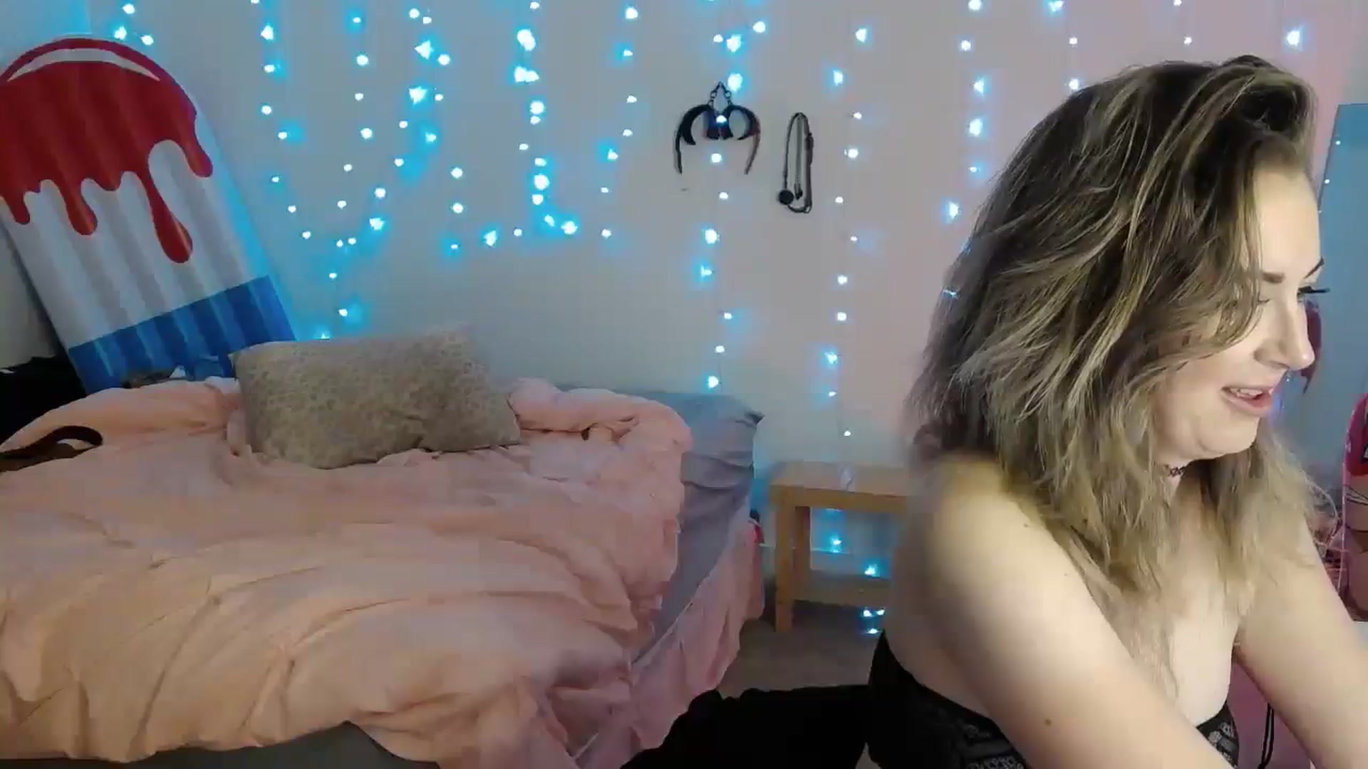 Gallery image thumbnail from Tarra_Rose's myfreecams stream on, 09/14/2025, 22:19 image 2 of 20
