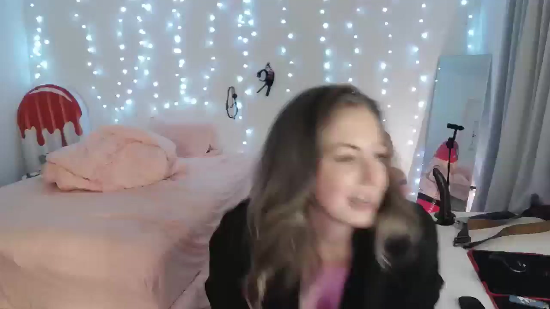 Gallery image thumbnail from Tarra_Rose's myfreecams stream on, 09/24/2025, 05:24 image 10 of 20