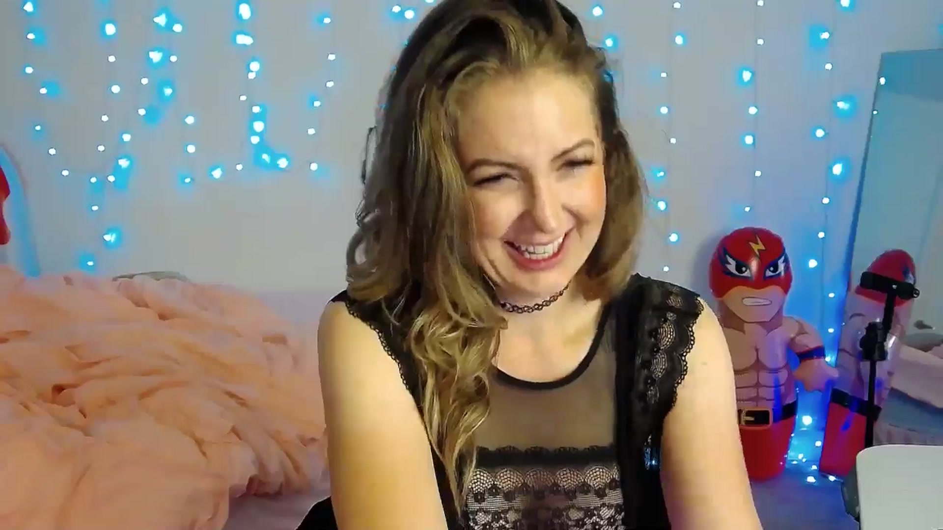 Gallery image thumbnail from Tarra_Rose's myfreecams stream on, 10/03/2025, 01:11 image 13 of 20
