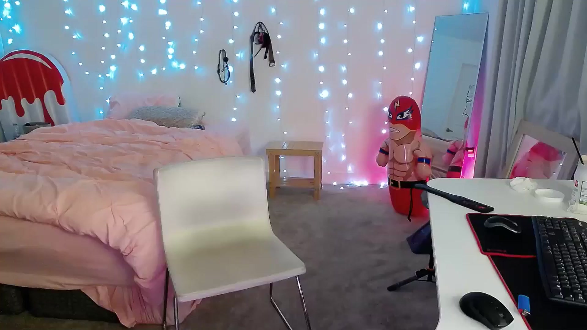 Gallery image thumbnail from Tarra_Rose's myfreecams stream on, 10/04/2025, 24:04 image 10 of 20