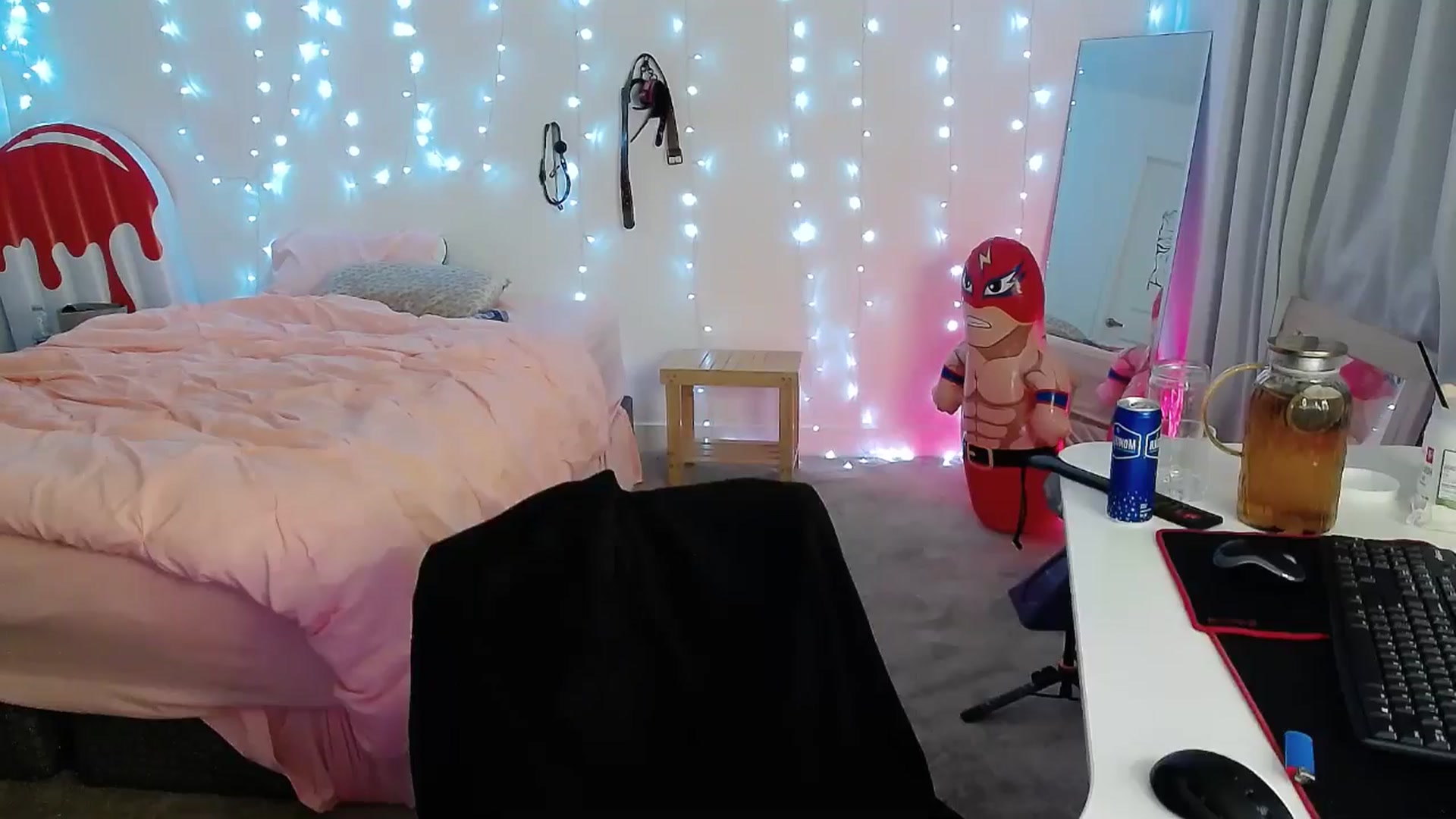 Gallery image thumbnail from Tarra_Rose's myfreecams stream on, 10/04/2025, 24:04 image 12 of 20