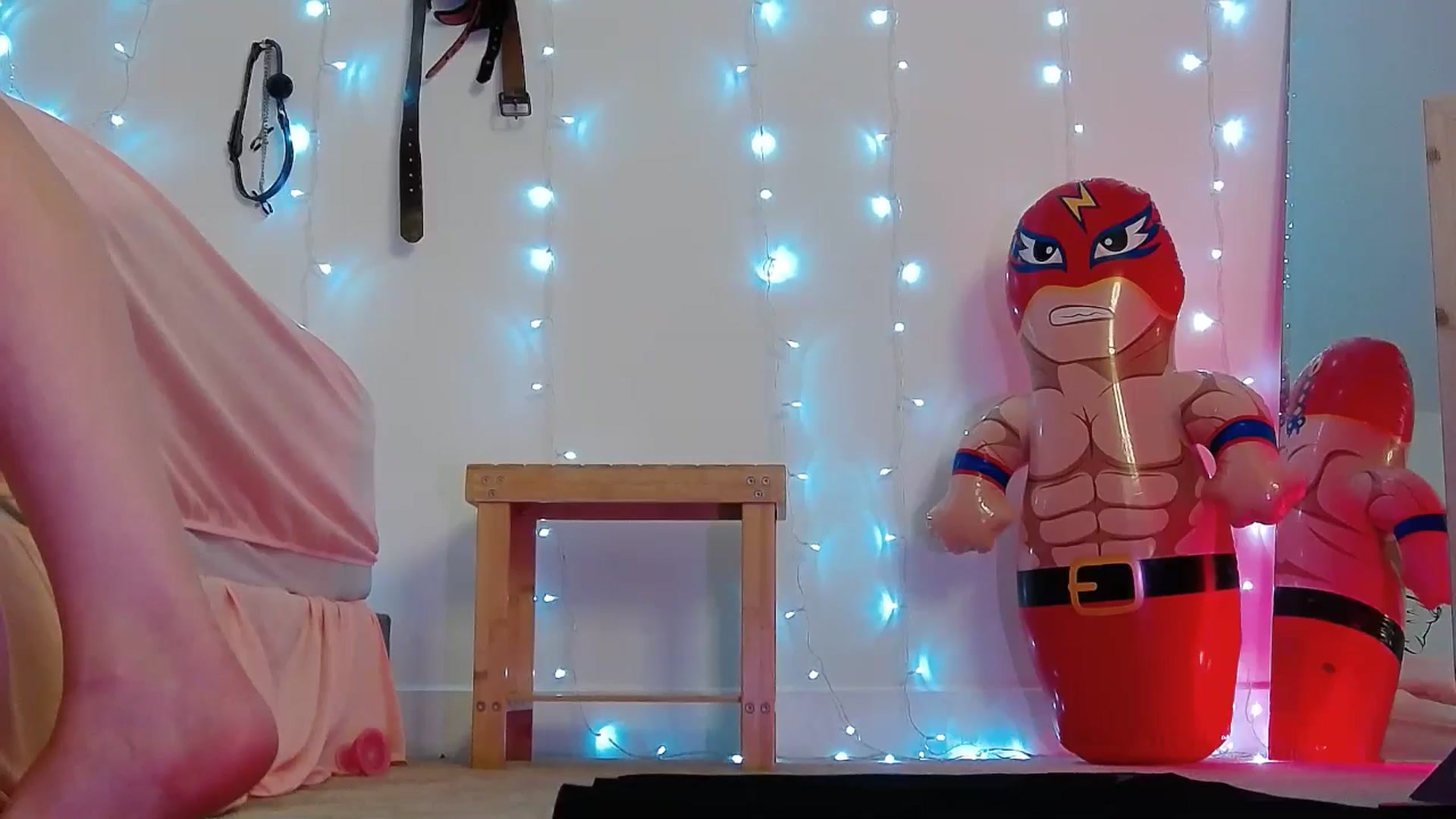 Gallery image thumbnail from Tarra_Rose's myfreecams stream on, 10/04/2025, 02:40 image 13 of 20