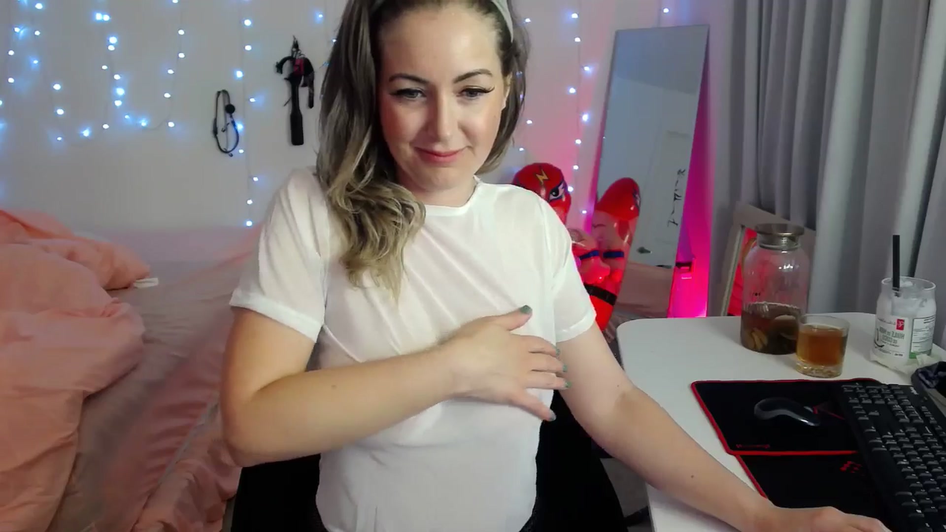 Gallery image thumbnail from Tarra_Rose's myfreecams stream on, 10/07/2025, 23:09 image 19 of 20