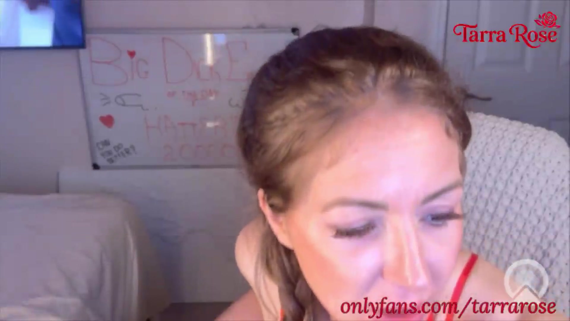 Gallery image thumbnail from Tarra_Rose's myfreecams stream on, 06/28/2026, 23:37 image 6 of 20