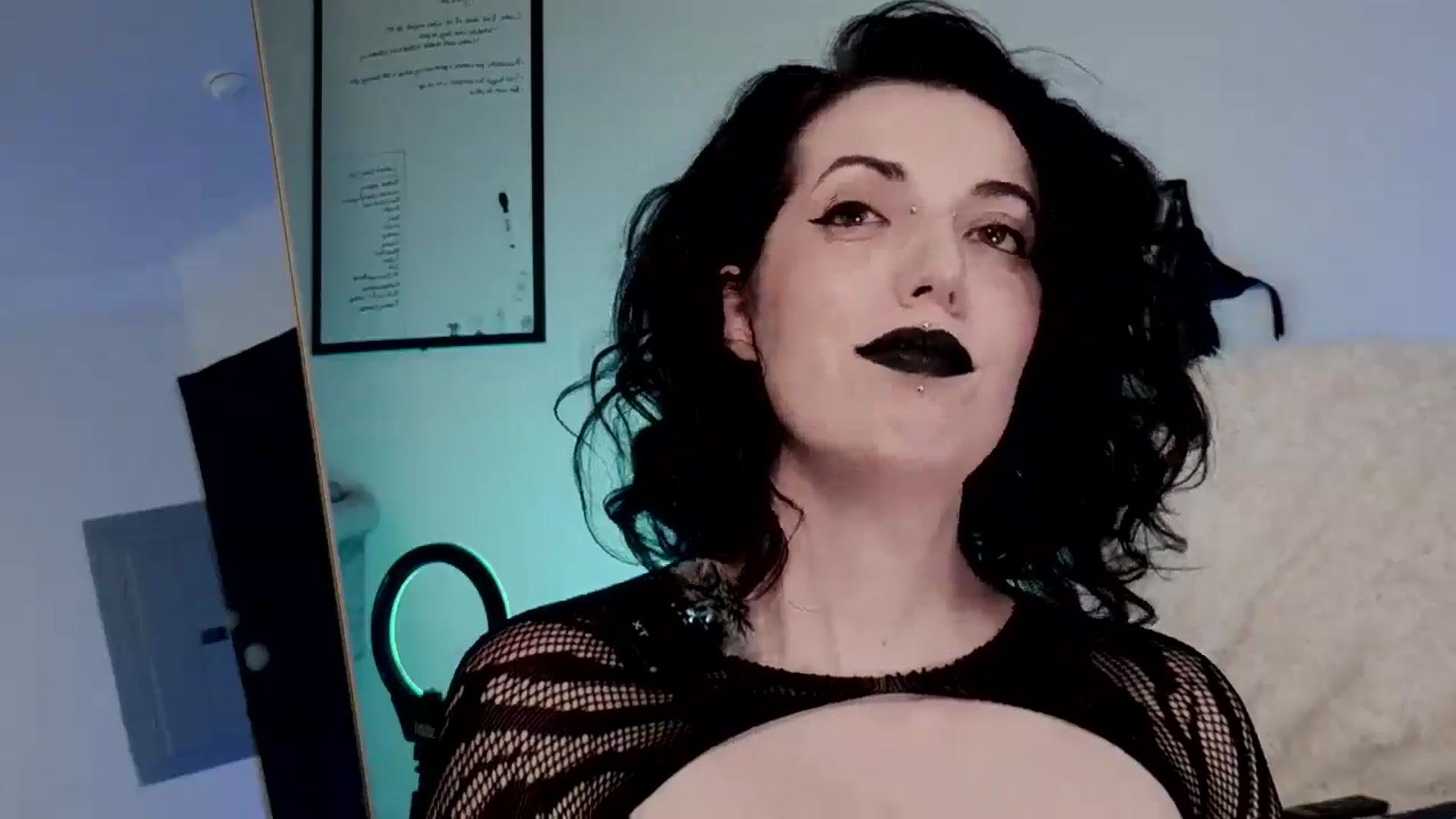 Gallery image thumbnail from TashaNoir's myfreecams stream on, 01/31/2026, 13:05 image 20 of 20