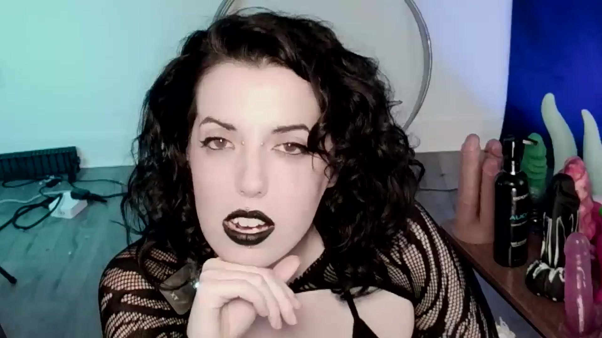 Gallery image thumbnail from TashaNoir's myfreecams stream on, 01/31/2026, 14:13 image 8 of 20