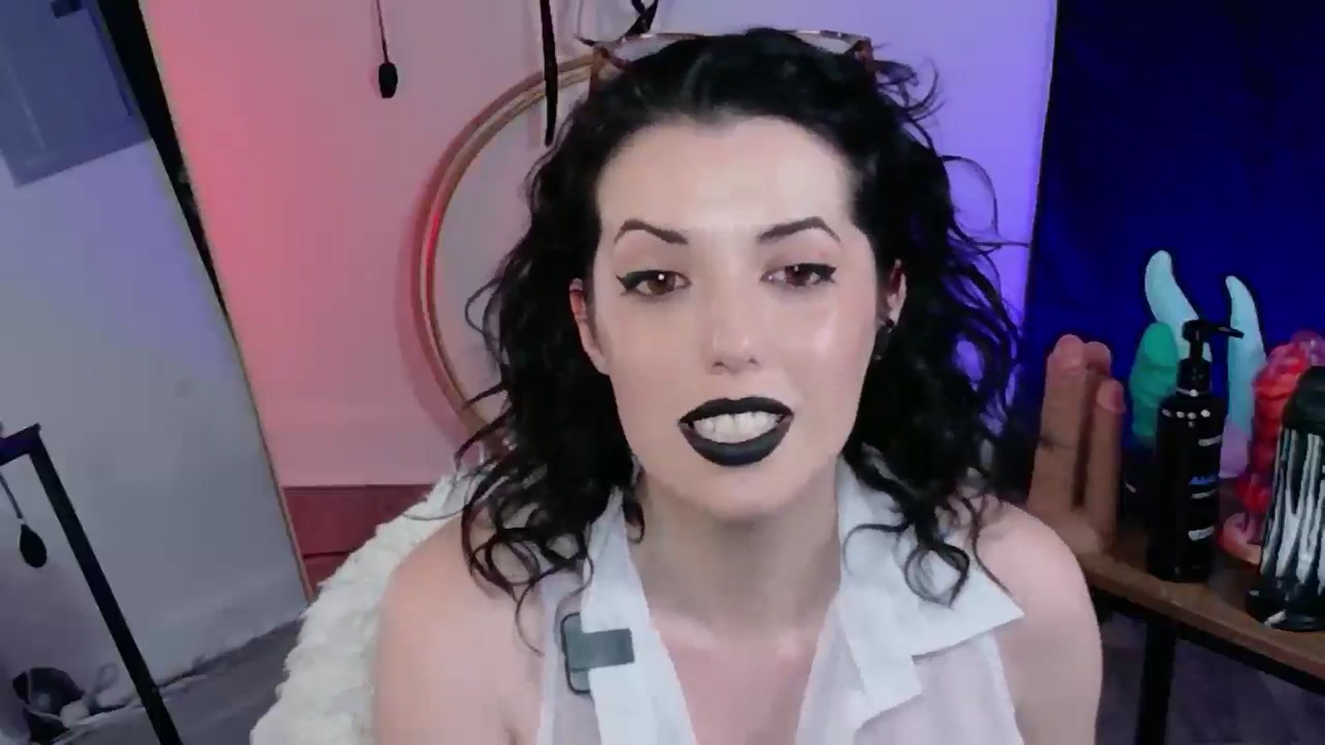 Gallery image thumbnail from TashaNoir's myfreecams stream on, 02/02/2026, 13:32 image 9 of 20