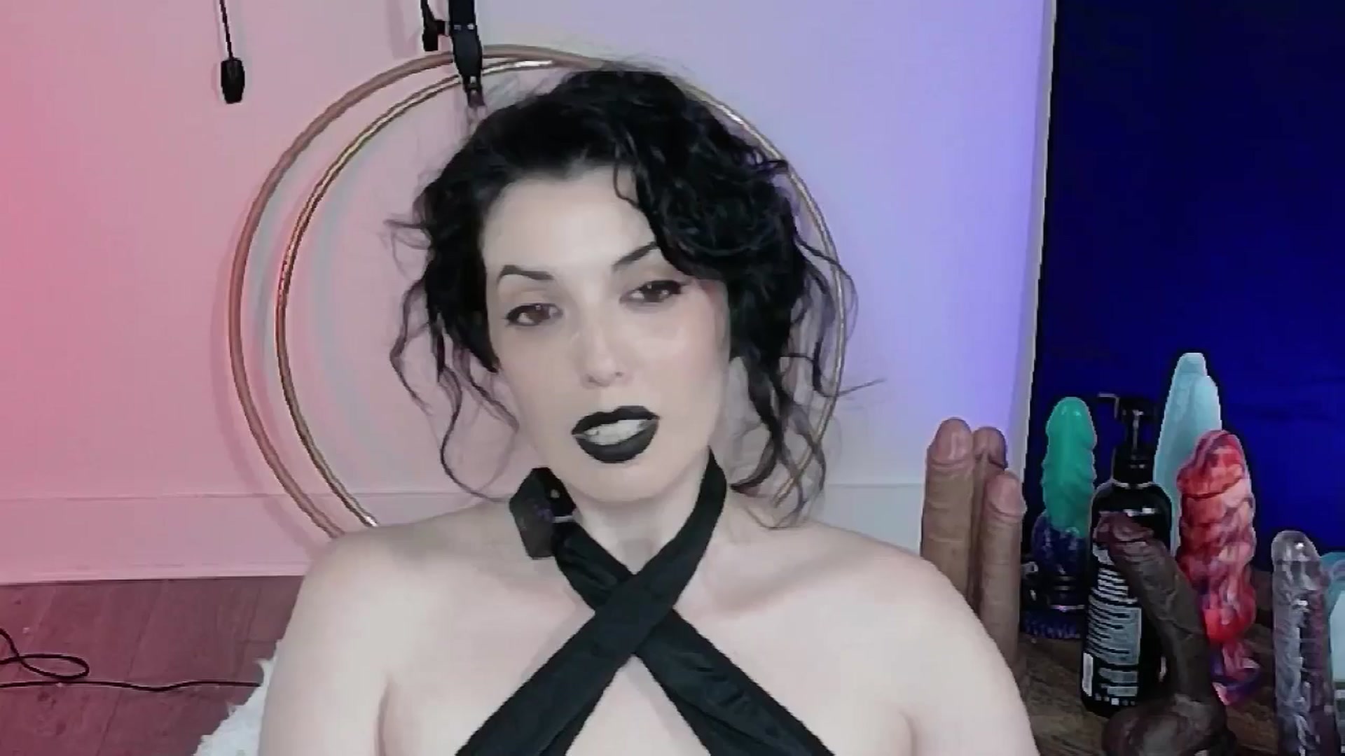 Gallery image thumbnail from TashaNoir's myfreecams stream on, 02/05/2026, 13:48 image 11 of 20