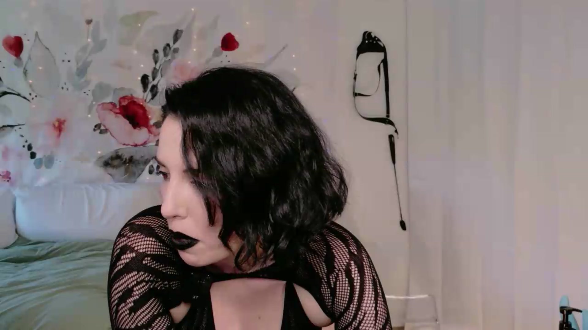 Gallery image thumbnail from TashaNoir's myfreecams stream on, 05/04/2026, 18:34 image 4 of 20