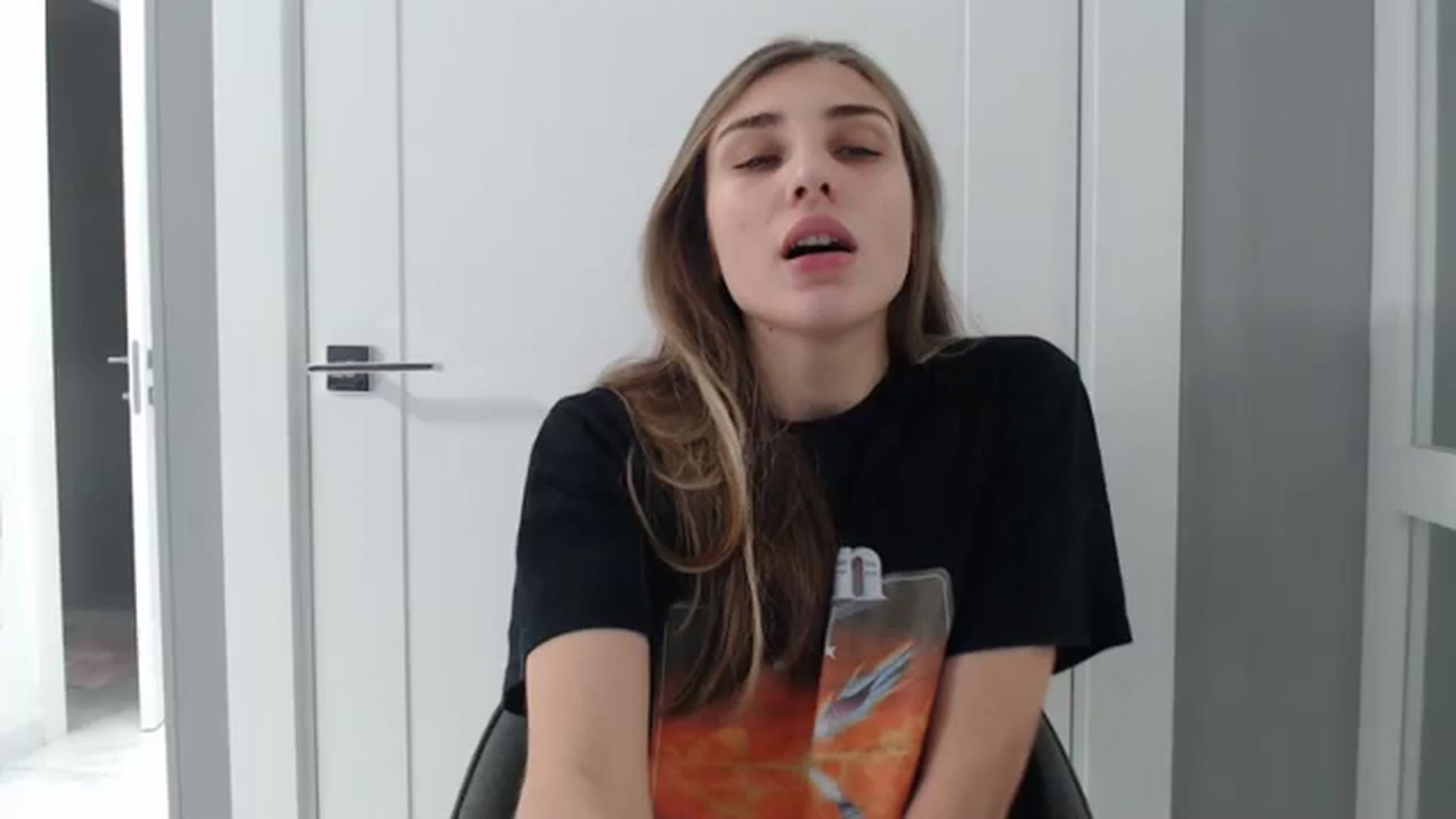 Gallery image thumbnail from TastyBrunette's myfreecams stream on, 02/06/2024, 20:46 image 14 of 20