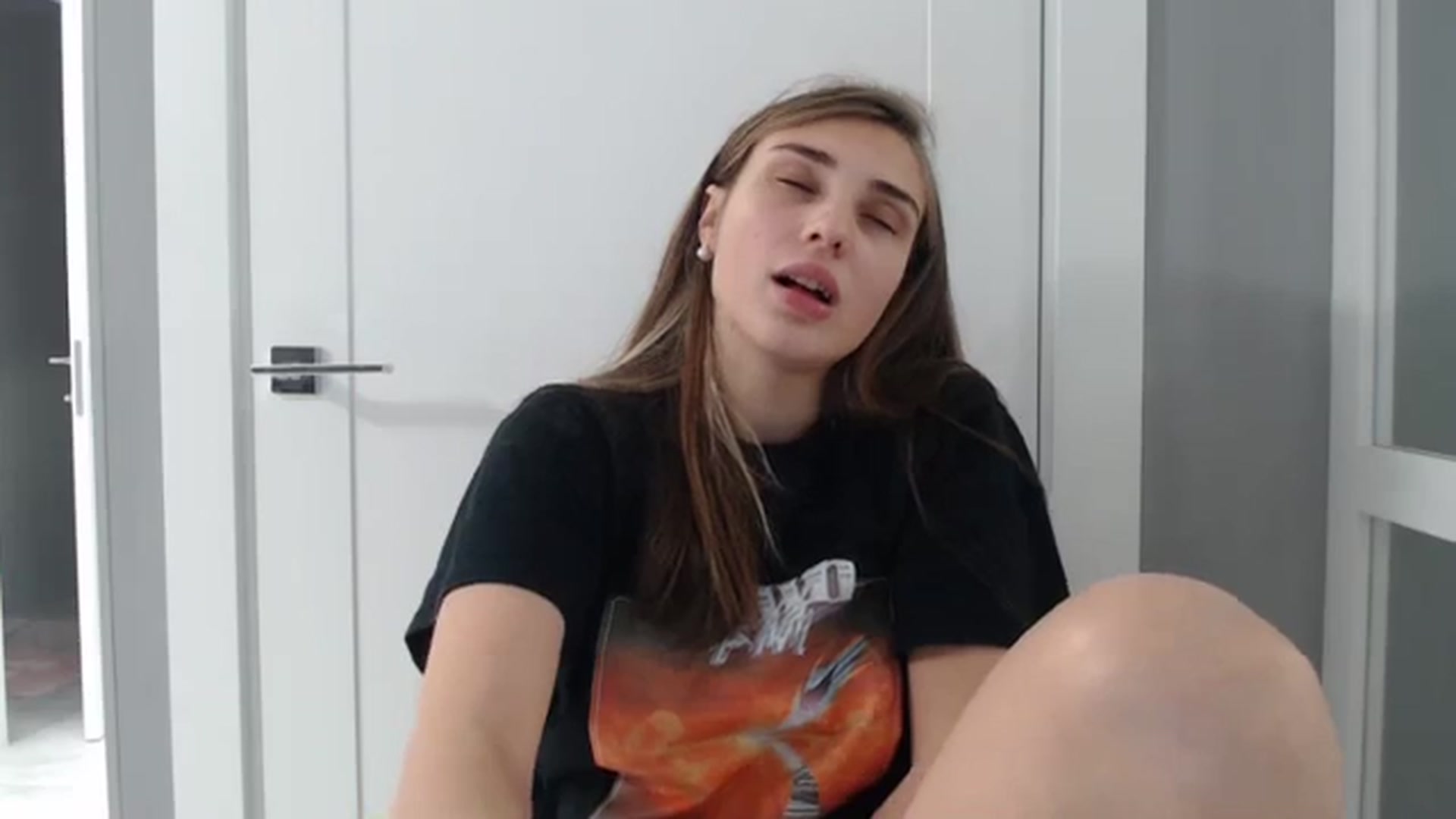 Gallery image thumbnail from TastyBrunette's myfreecams stream on, 02/06/2024, 20:46 image 8 of 20