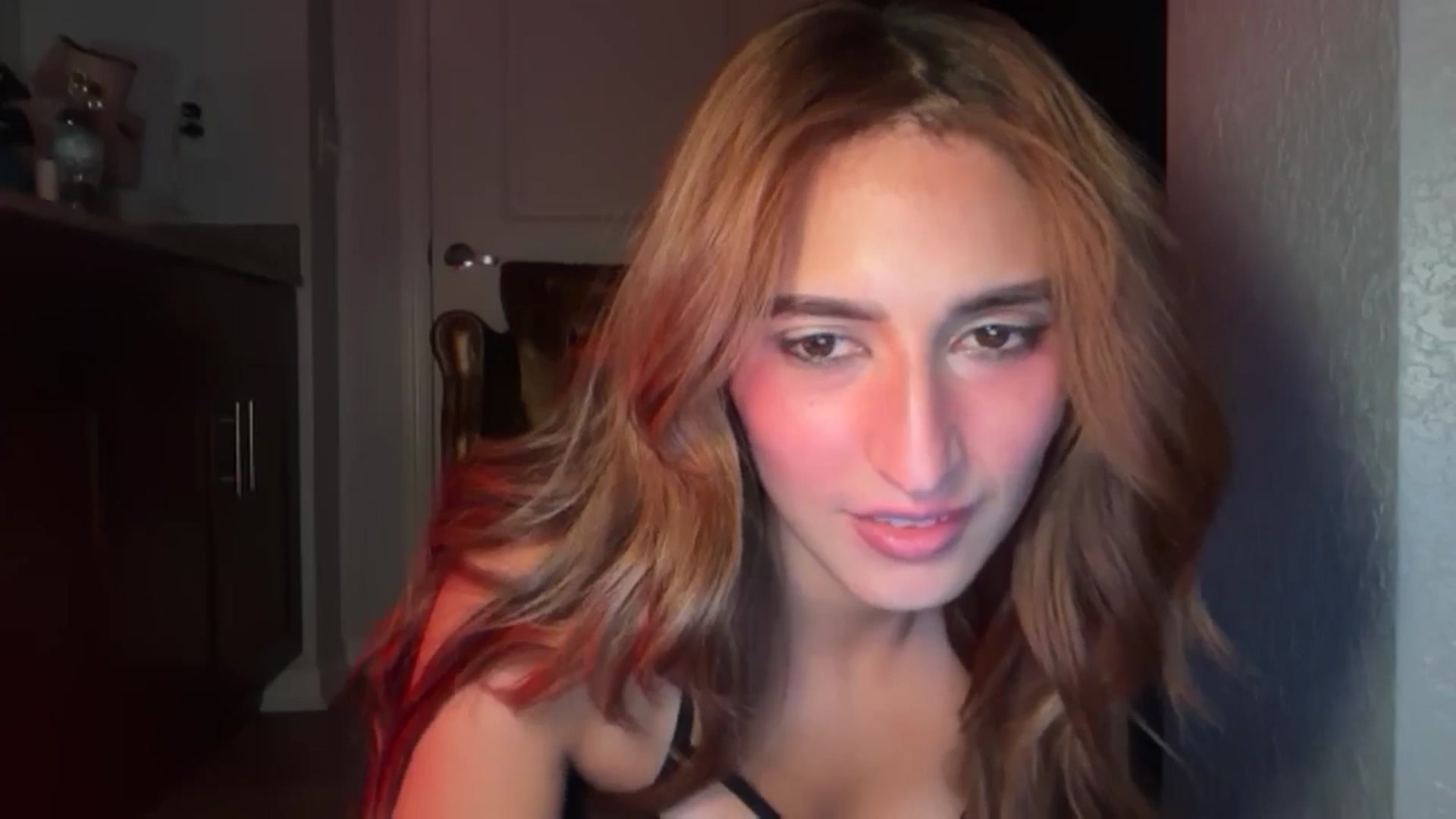 Gallery image thumbnail from Tastybabyx's myfreecams stream on, 09/05/2025, 11:13 image 11 of 20