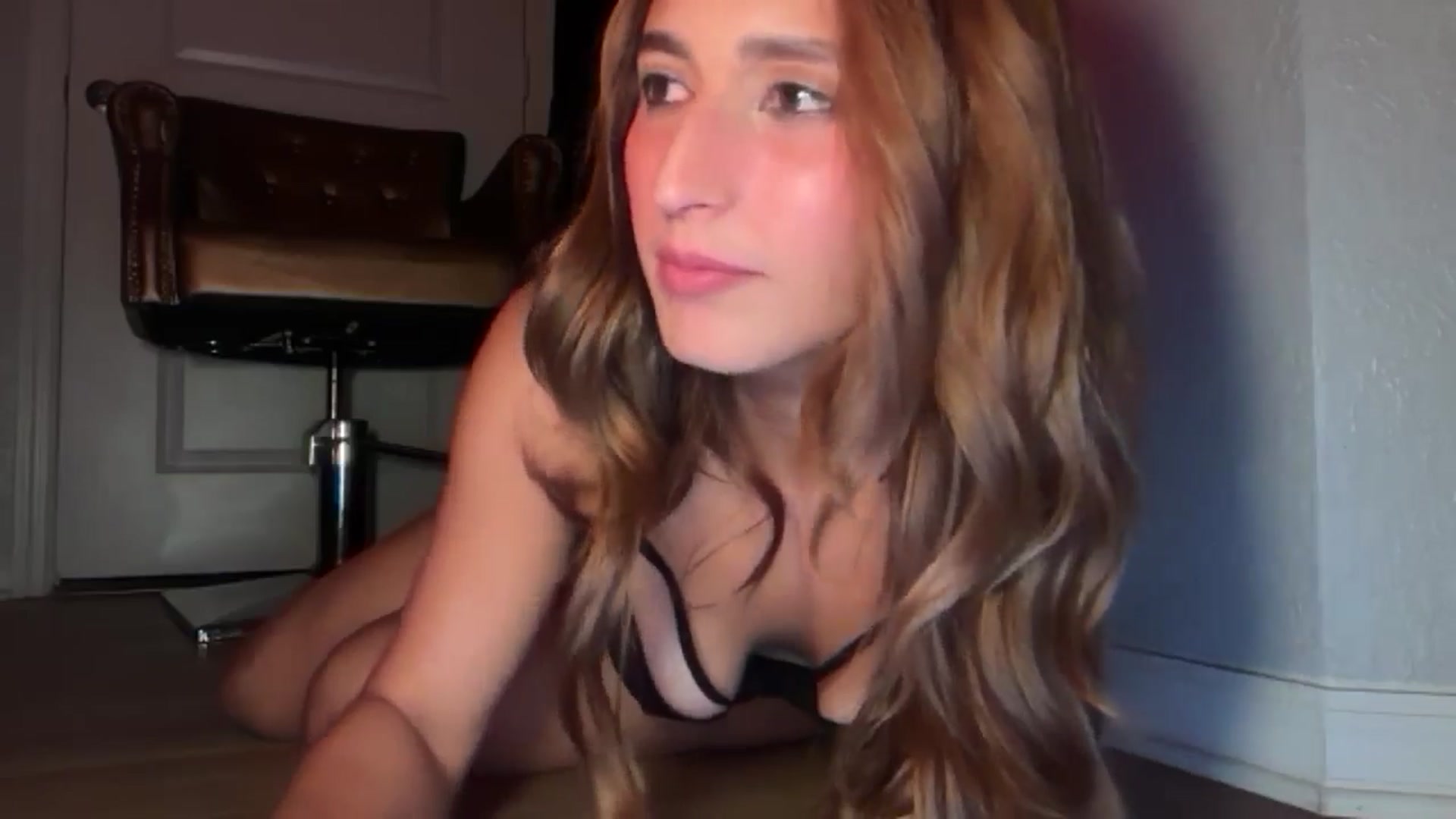 Gallery image thumbnail from Tastybabyx's myfreecams stream on, 09/05/2025, 11:13 image 8 of 20