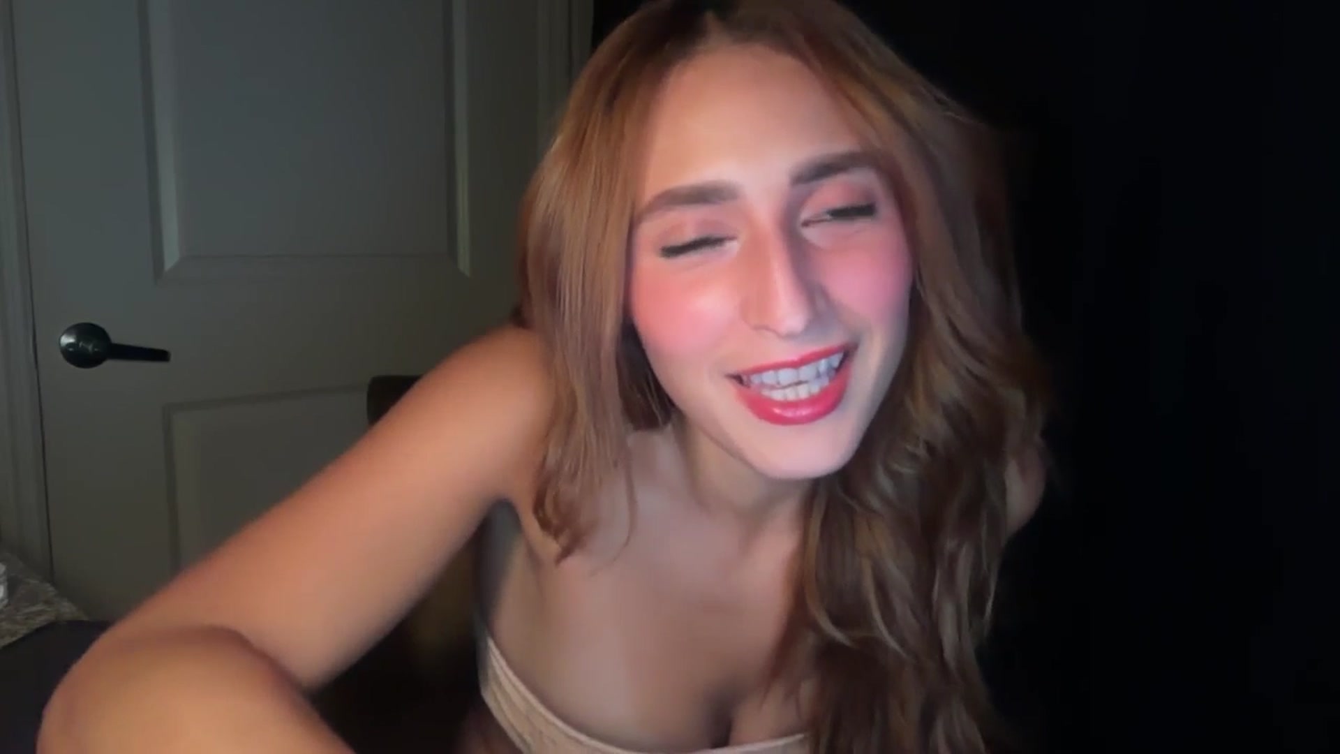 Gallery image thumbnail from Tastybabyx's myfreecams stream on, 09/08/2025, 10:43 image 3 of 20