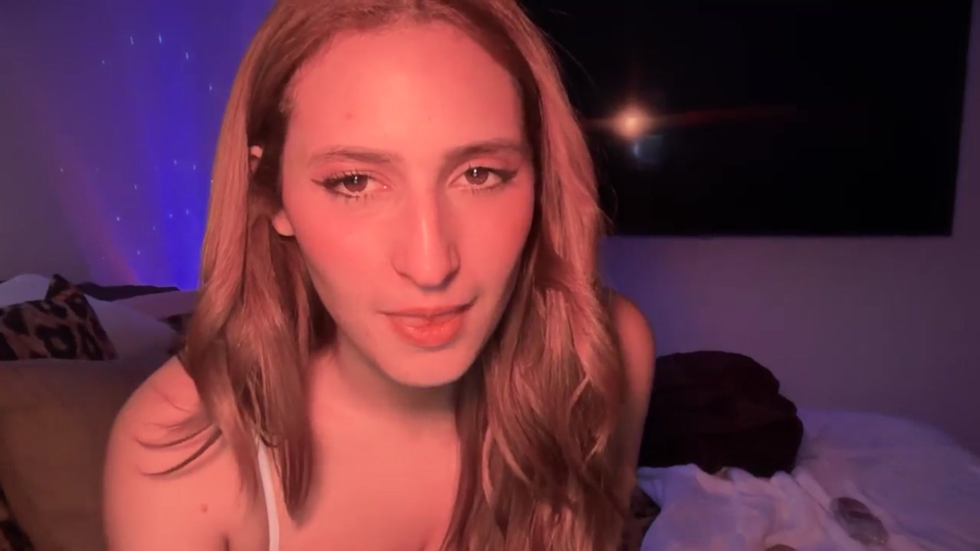 Gallery image thumbnail from Tastybabyx's myfreecams stream on, 12/28/2025, 12:39 image 13 of 20