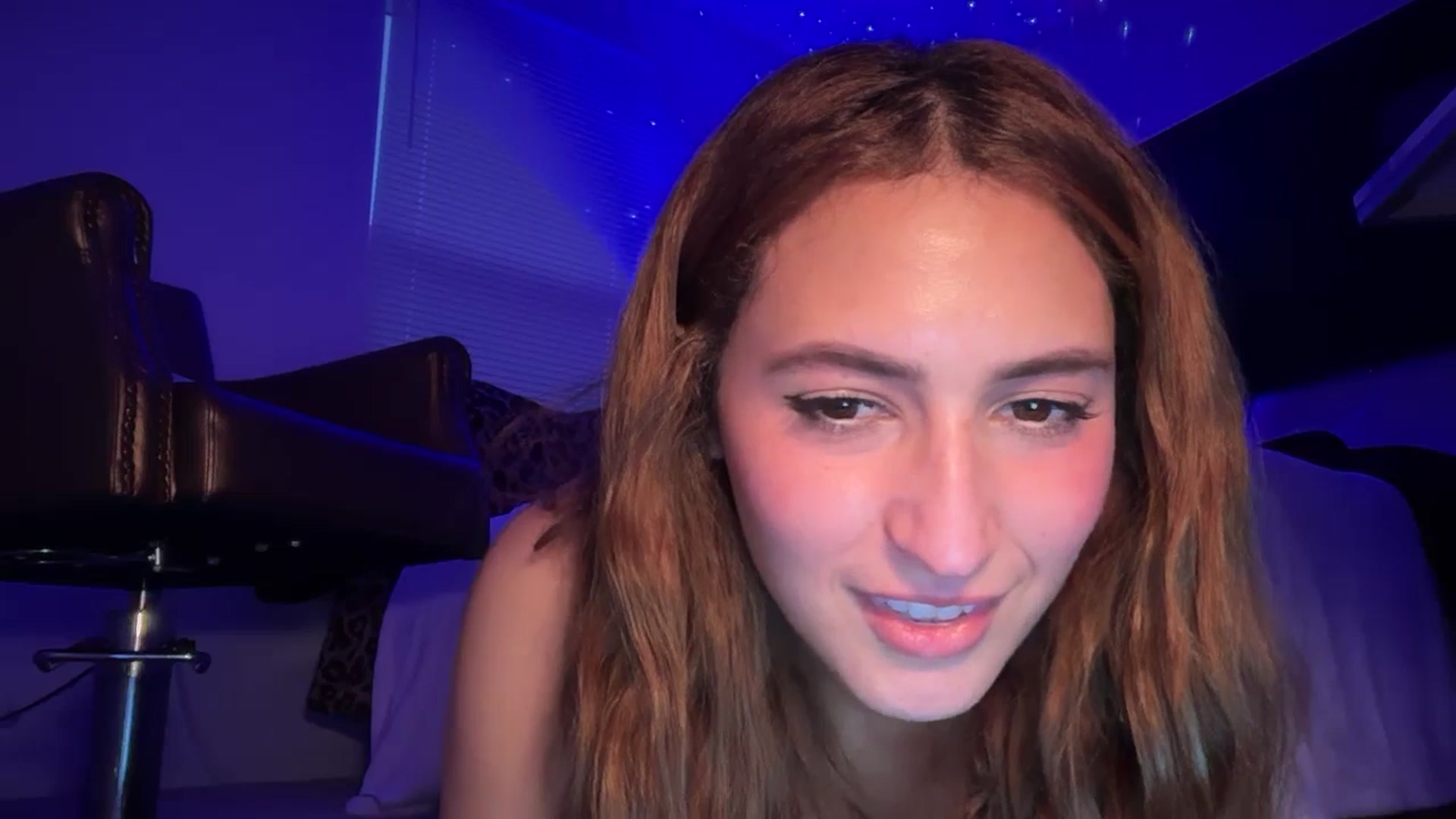 Gallery image thumbnail from Tastybabyx's myfreecams stream on, 01/10/2026, 12:13 image 17 of 20