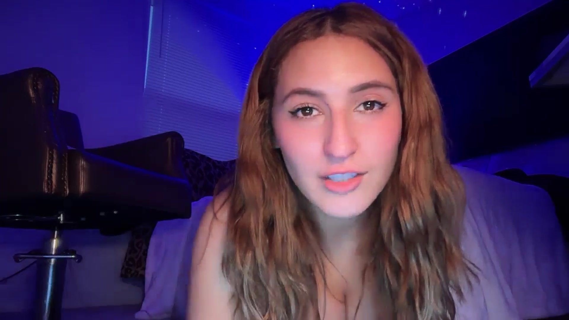 Gallery image thumbnail from Tastybabyx's myfreecams stream on, 01/10/2026, 12:13 image 18 of 20