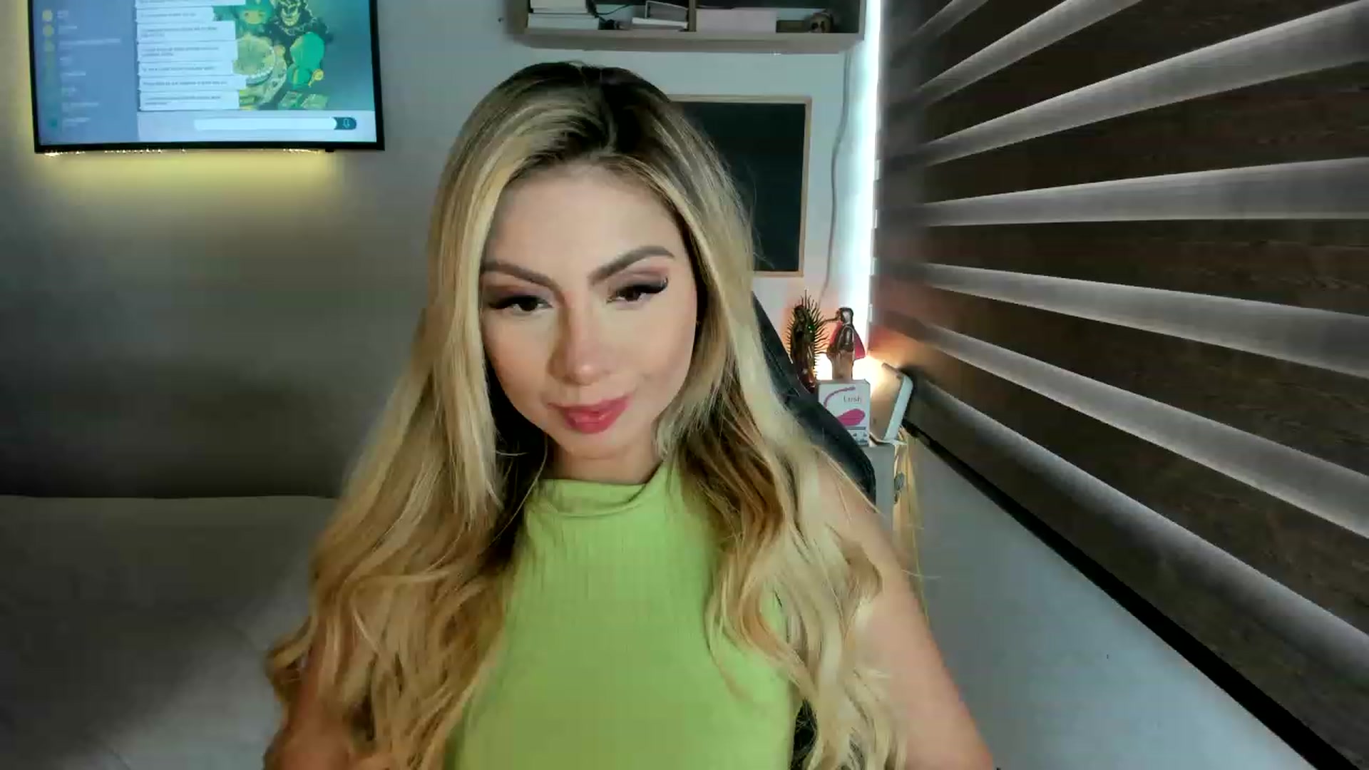 Gallery image thumbnail from Tata_Ss's myfreecams stream on, 05/06/2023, 19:10 image 1 of 20