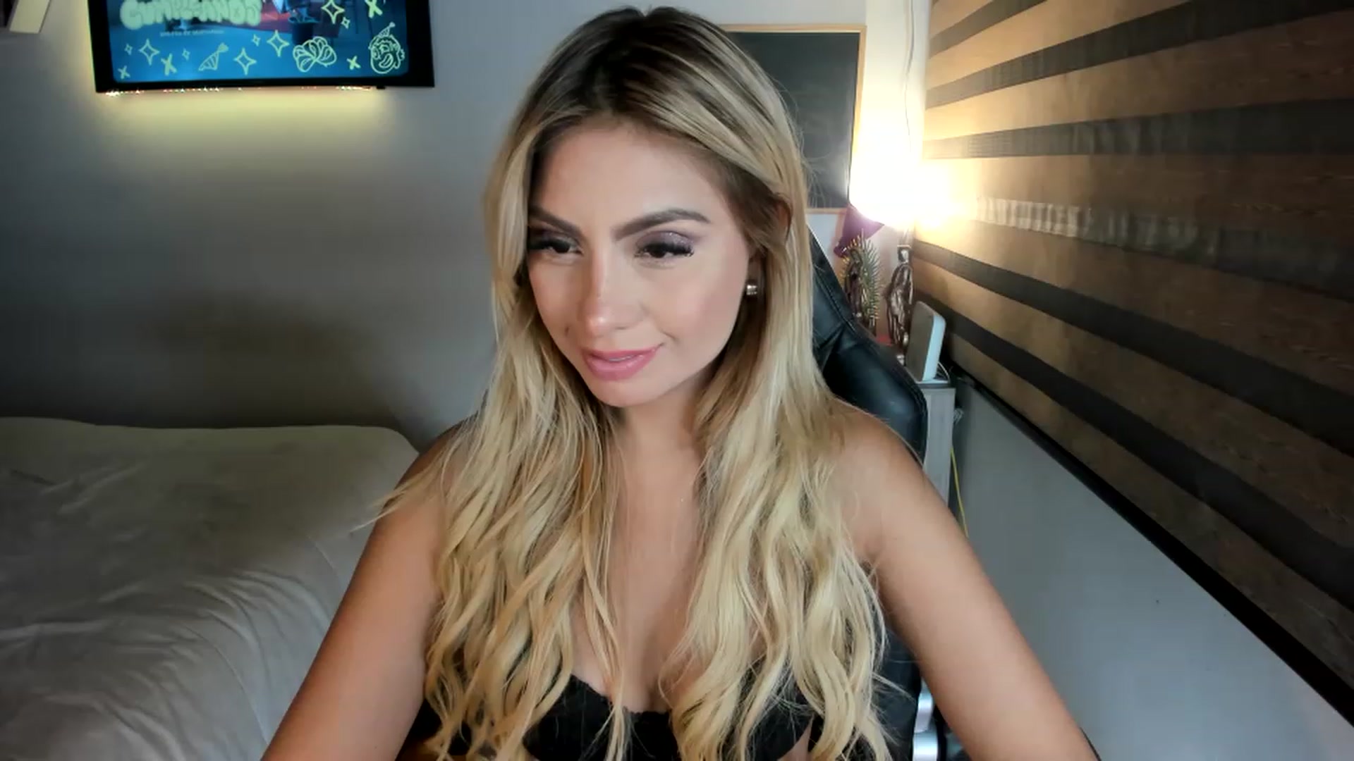 Gallery image thumbnail from Tata_Ss's myfreecams stream on, 06/01/2023, 02:03 image 8 of 20