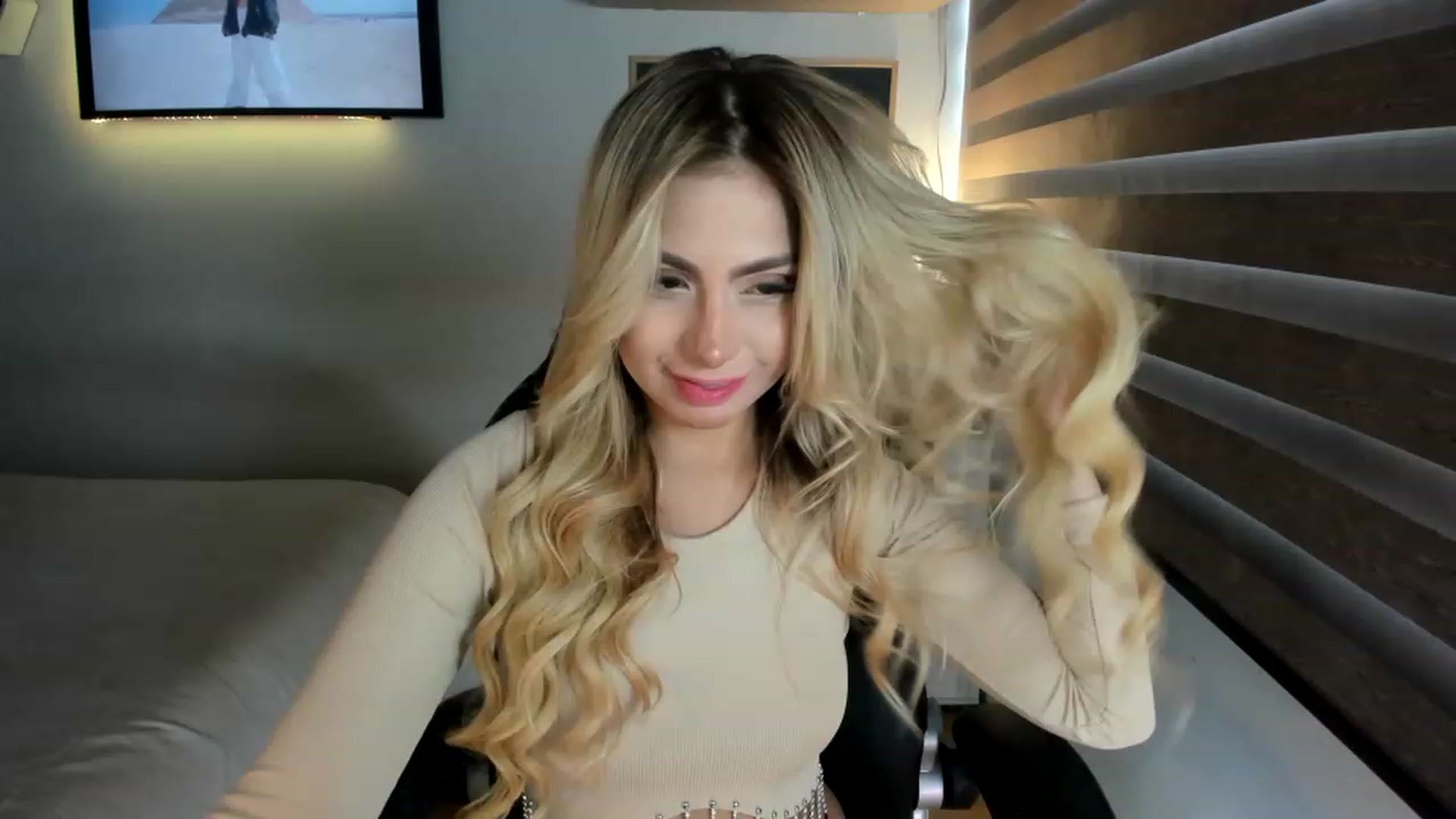 Gallery image thumbnail from Tata_Ss's myfreecams stream on, 06/02/2023, 22:17 image 15 of 20