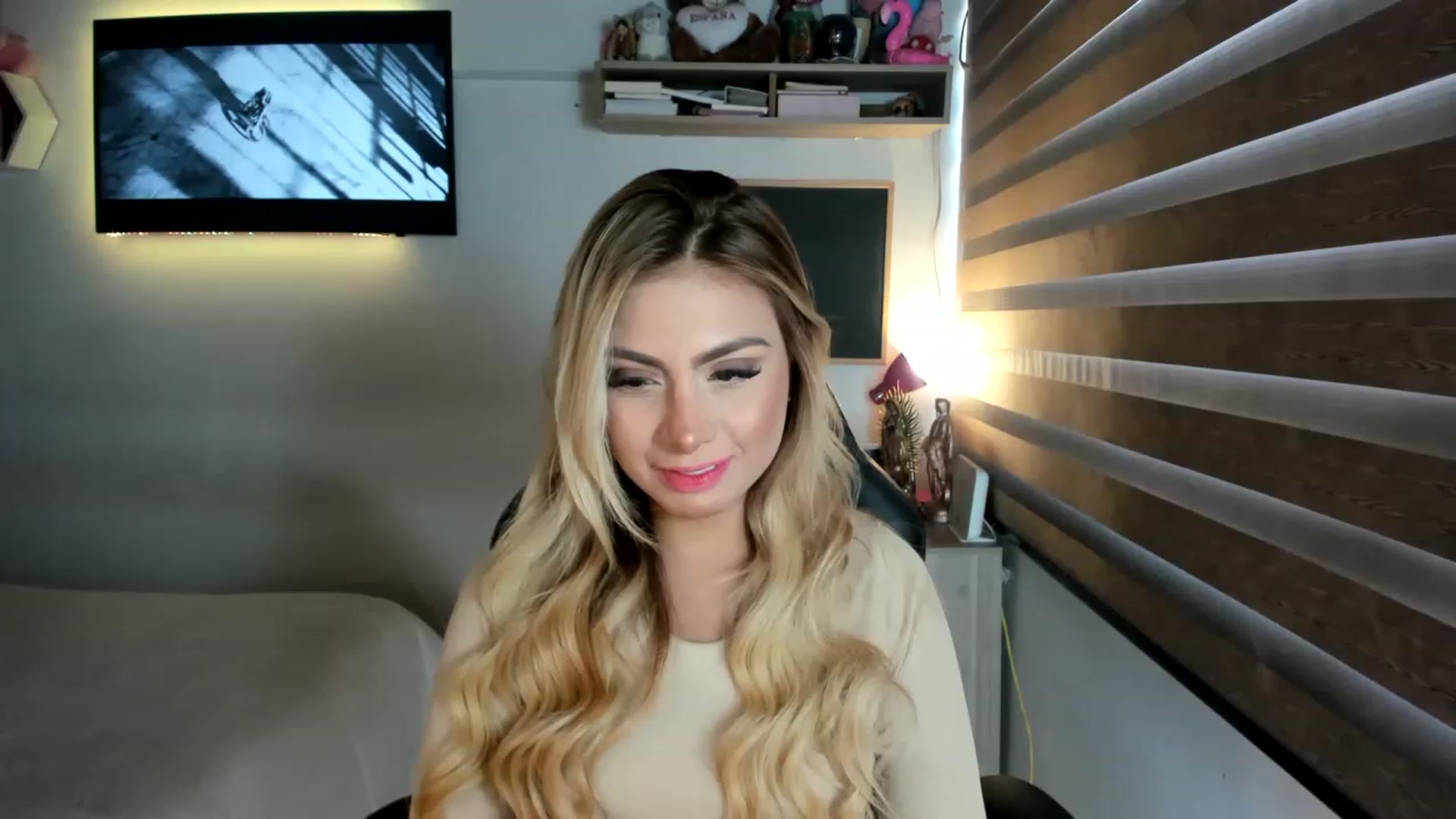 Gallery image thumbnail from Tata_Ss's myfreecams stream on, 06/02/2023, 22:17 image 3 of 20