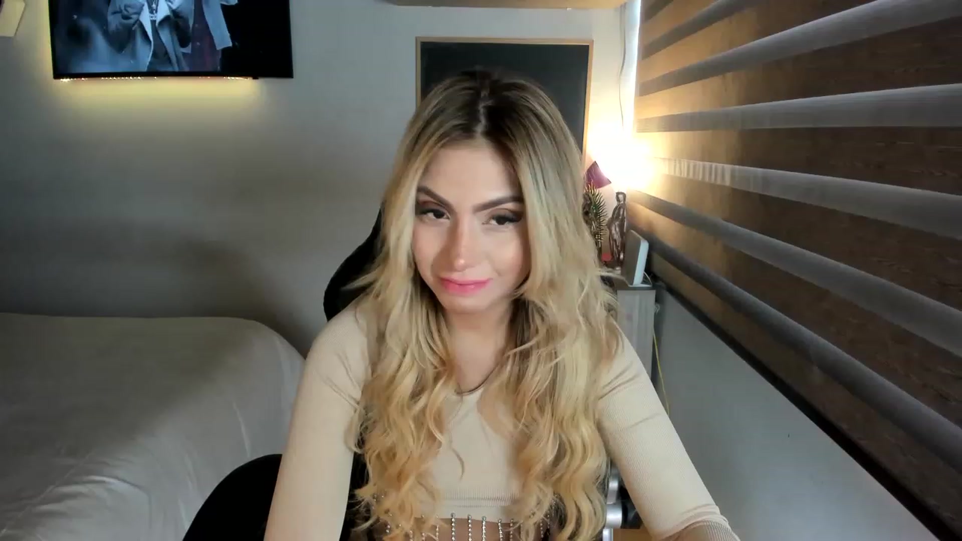 Gallery image thumbnail from Tata_Ss's myfreecams stream on, 06/02/2023, 22:17 image 17 of 20