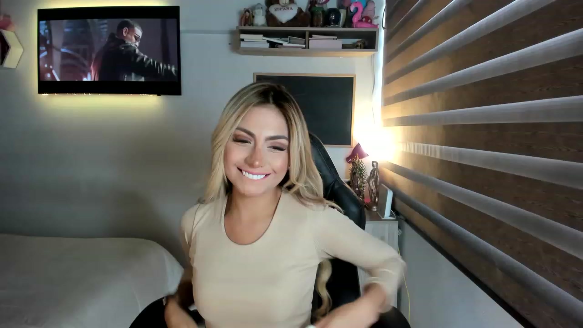 Gallery image thumbnail from Tata_Ss's myfreecams stream on, 06/02/2023, 22:17 image 8 of 20