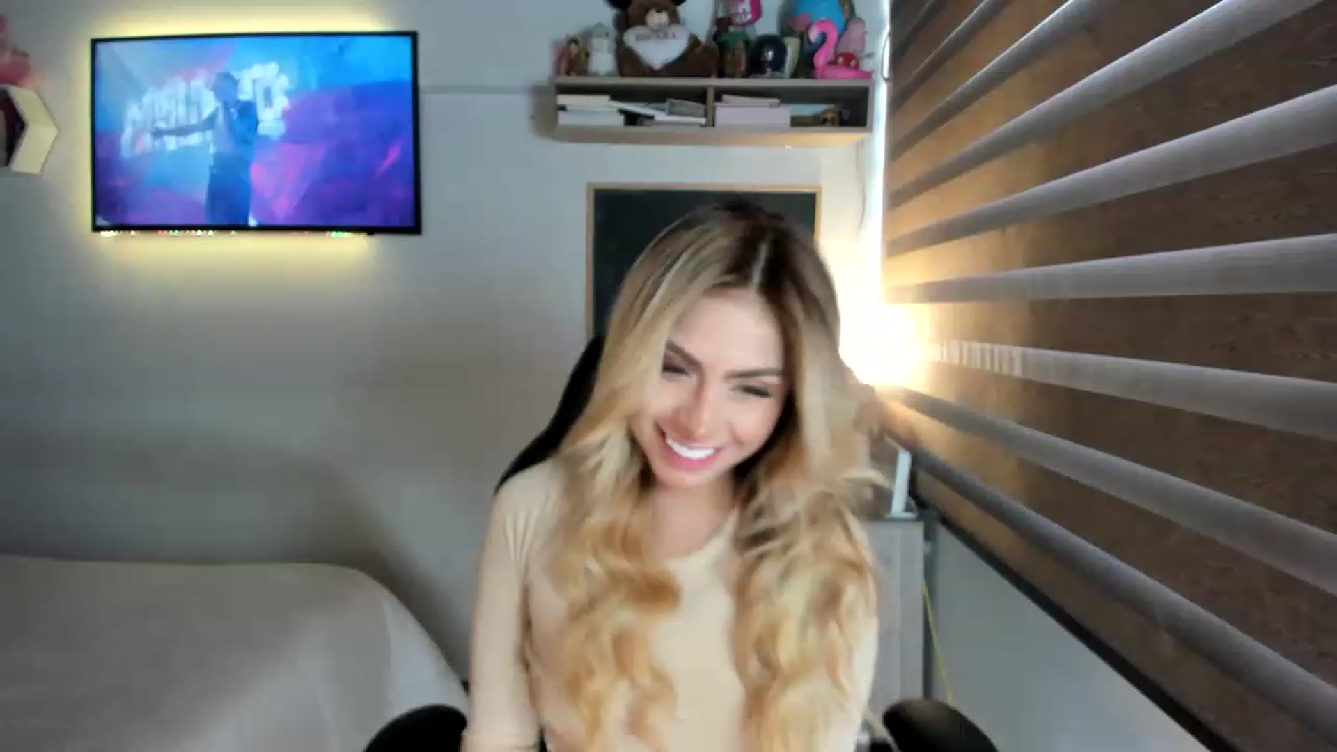 Gallery image thumbnail from Tata_Ss's myfreecams stream on, 06/02/2023, 22:17 image 20 of 20