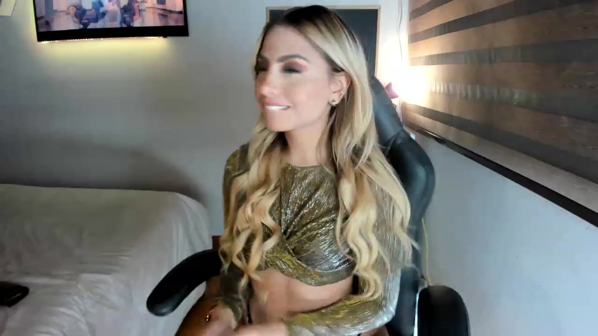 Gallery image thumbnail from Tata_Ss's myfreecams stream on, 06/12/2023, 23:36 image 6 of 20