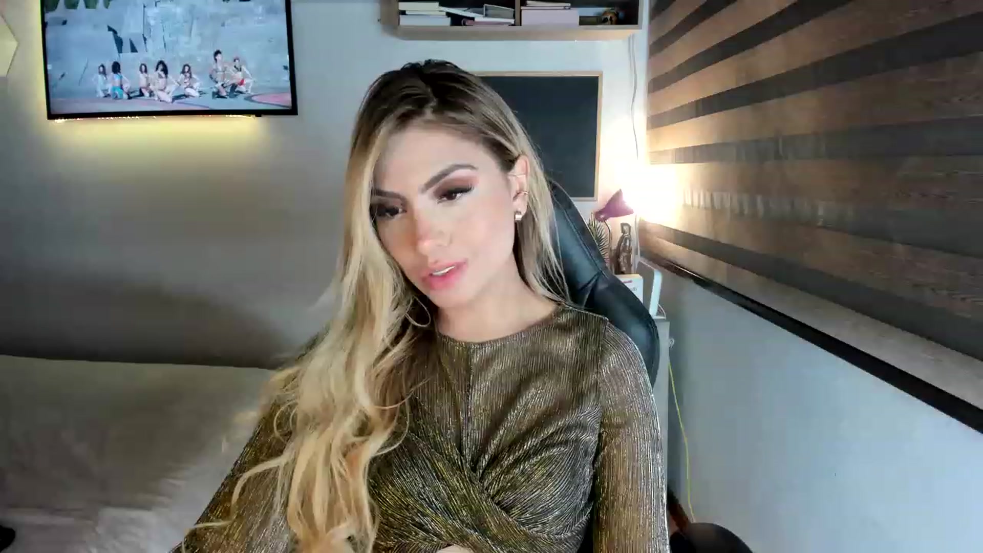 Gallery image thumbnail from Tata_Ss's myfreecams stream on, 06/12/2023, 23:36 image 11 of 20